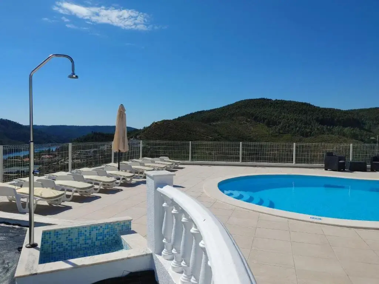 Lago Azul Villa