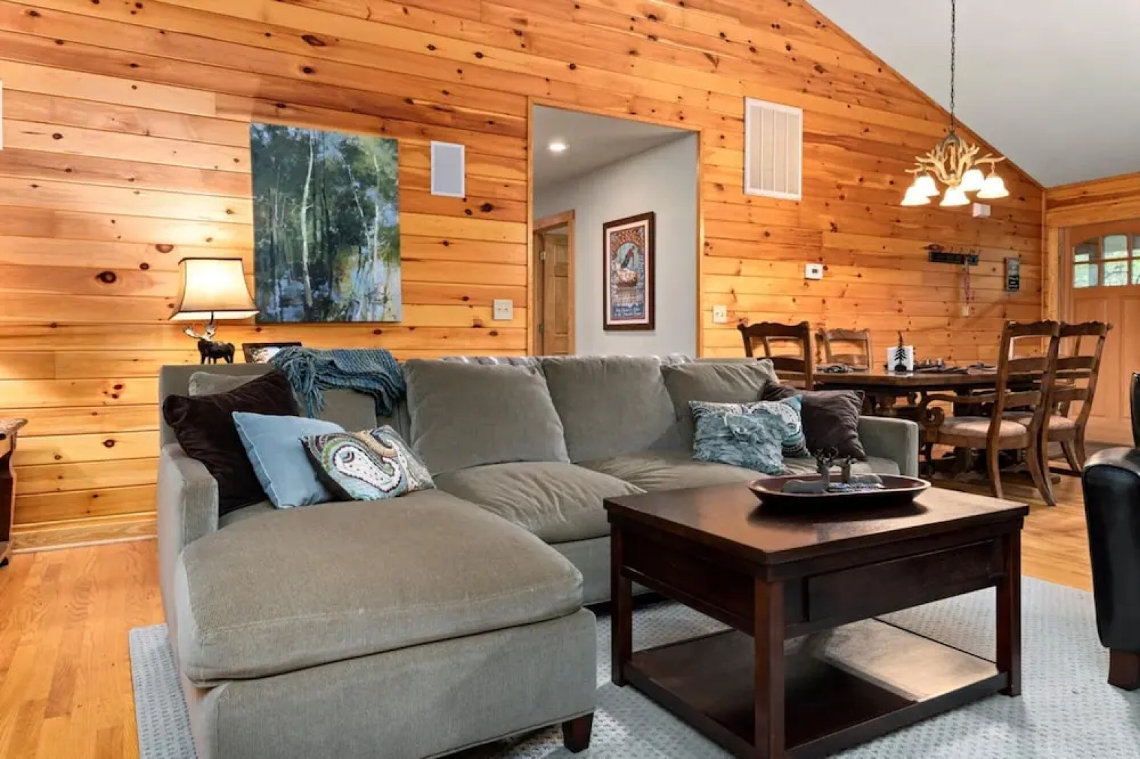 Deer Spring Home at Wintergreen Near to Ski Slopes