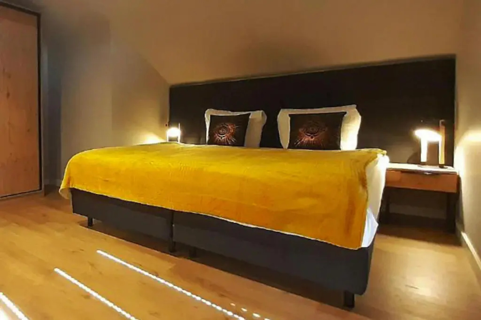 Holiday resort with sauna and jacuzzi, Mielenko