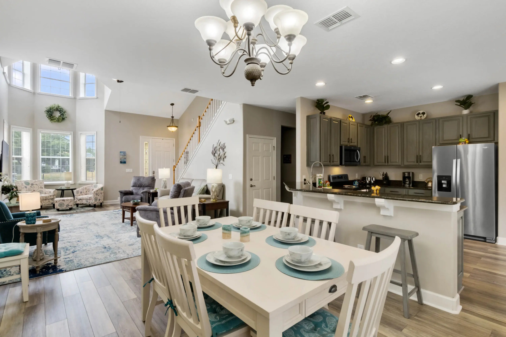 P2149VD - Newly renovated pool/spa home: 10 guests, Davenport, US