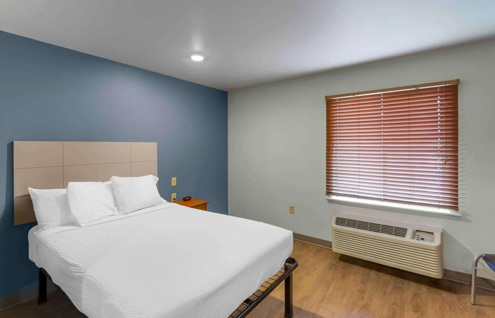 Woodspring Suites Ogden