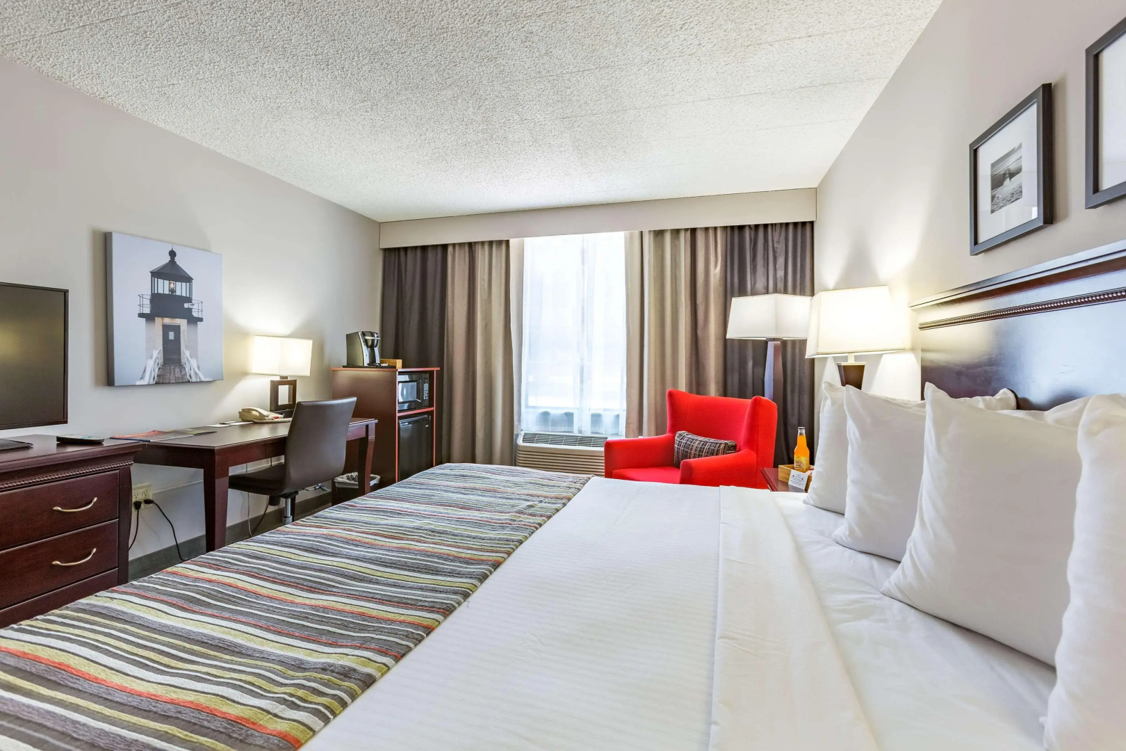 Country Inn & Suites by Radisson, Traverse City, MI