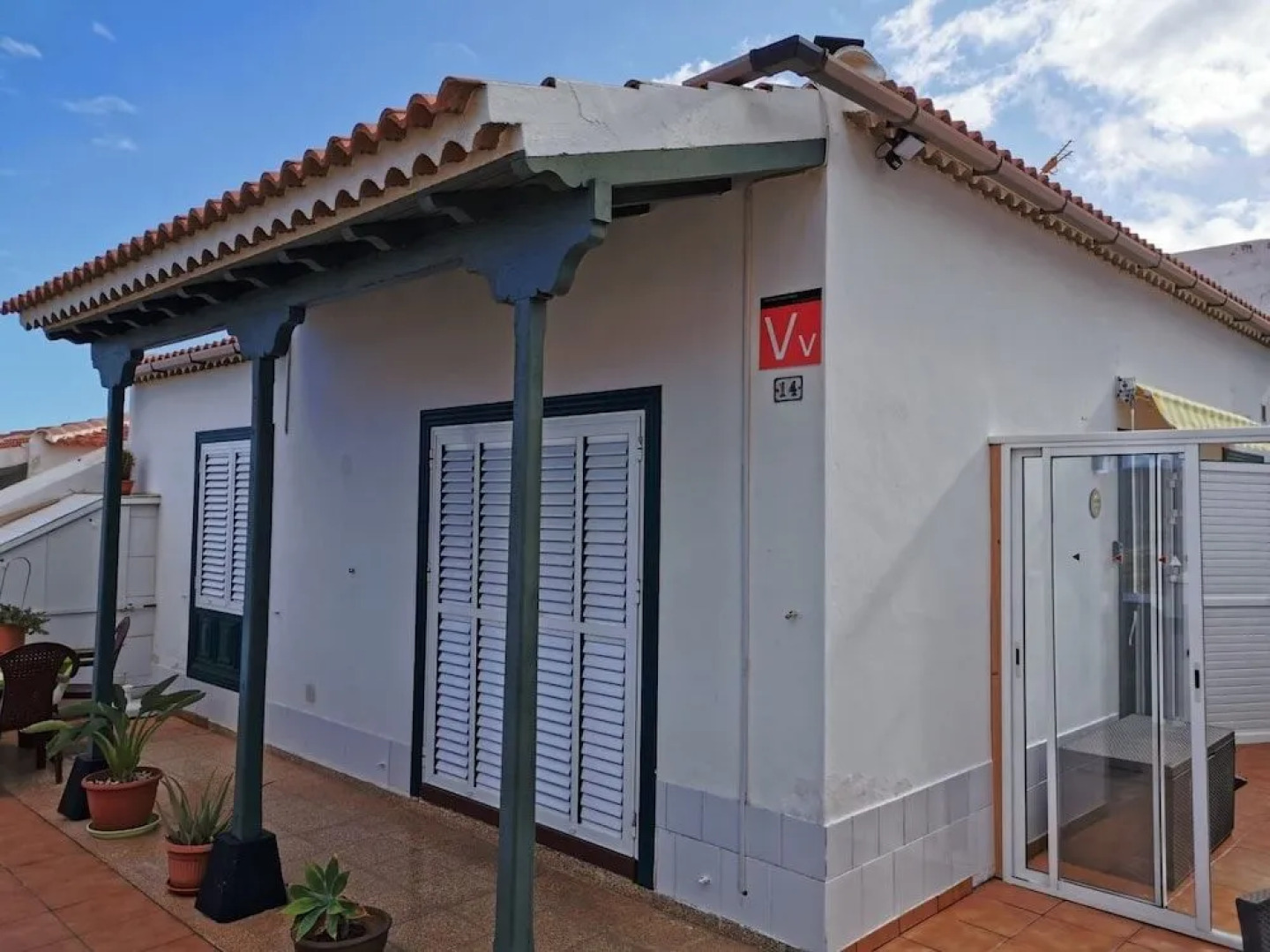 La Casa del Sol, Abades