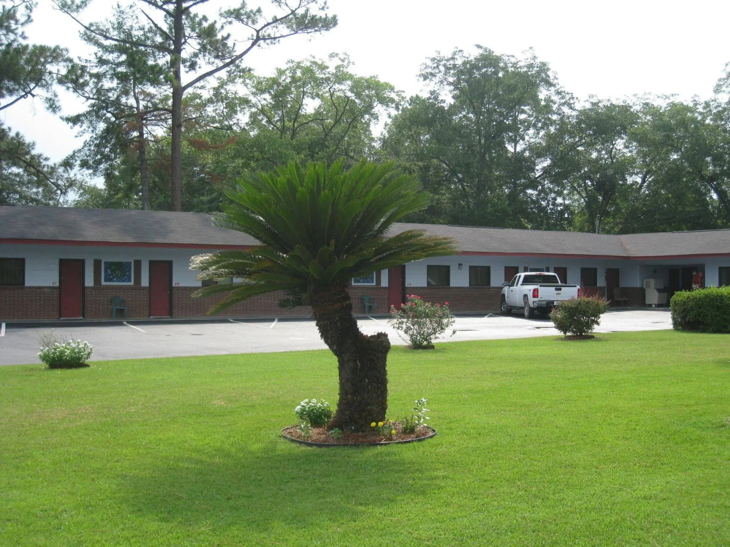 Cheerio Inn - Glennville