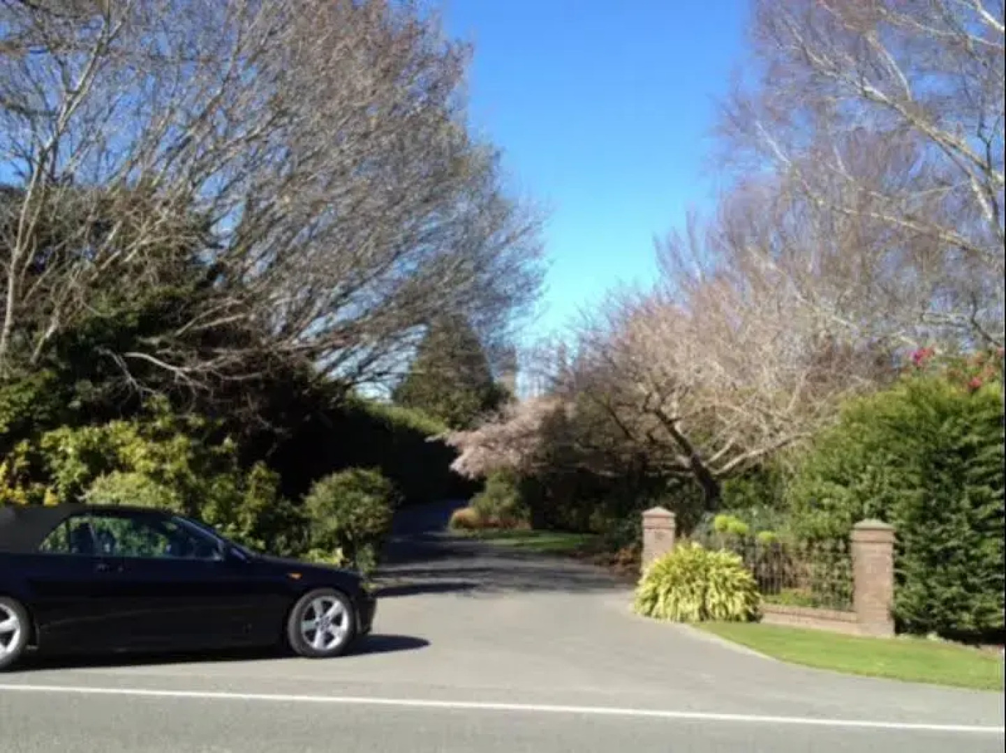 Rhododendron Garden Hotel