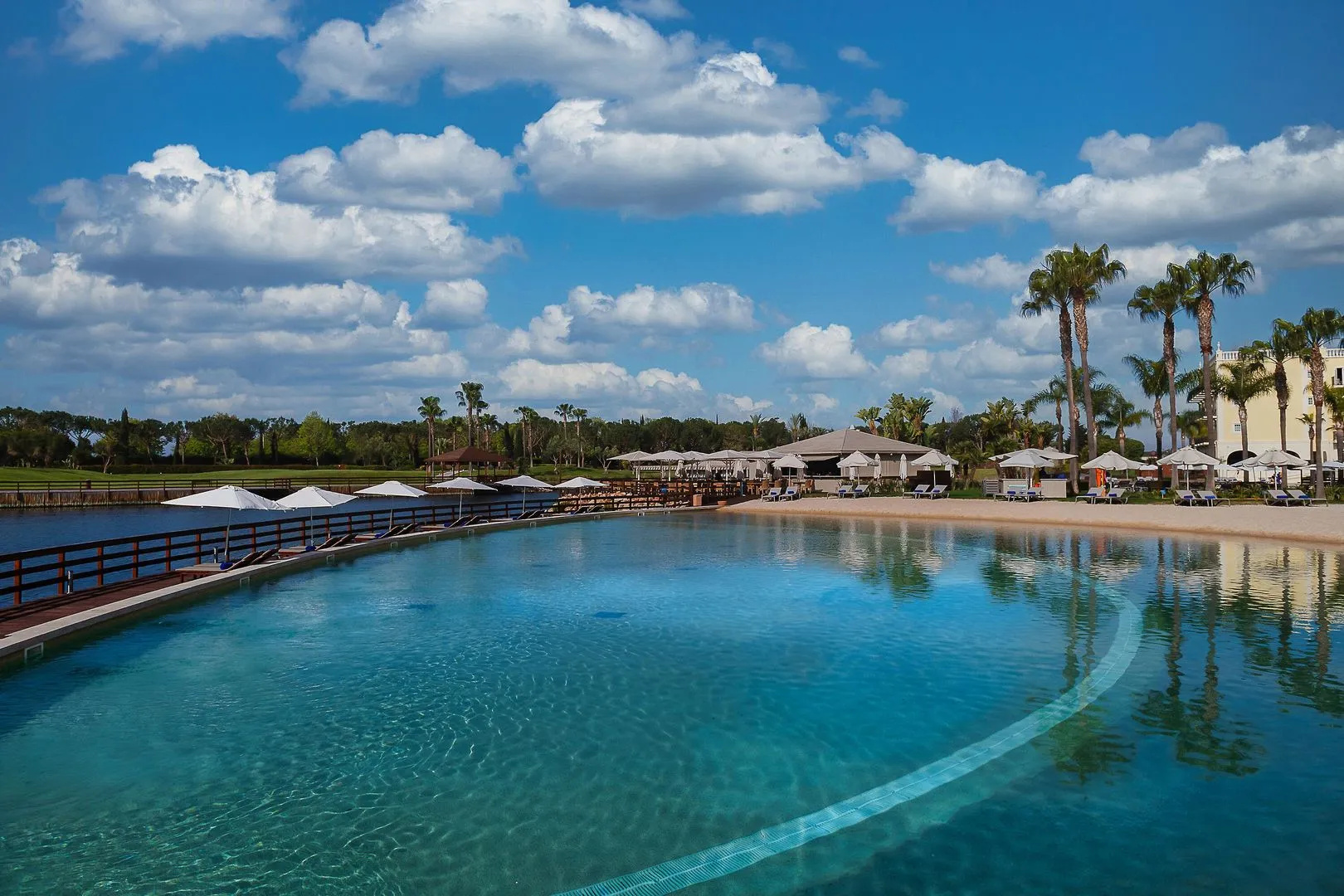 Domes Lake Algarve