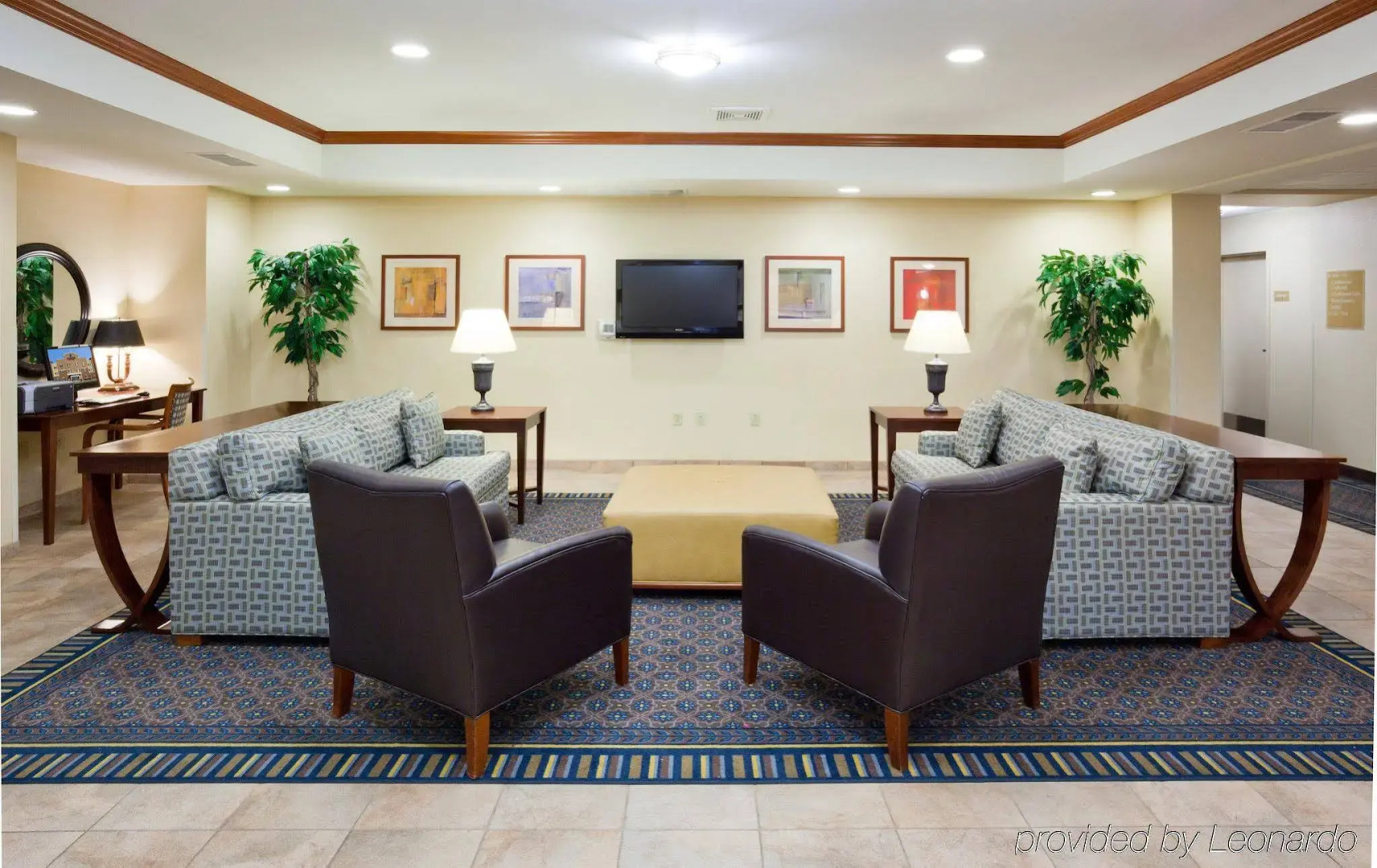 Candlewood Suites Milwaukee Airport by IHG