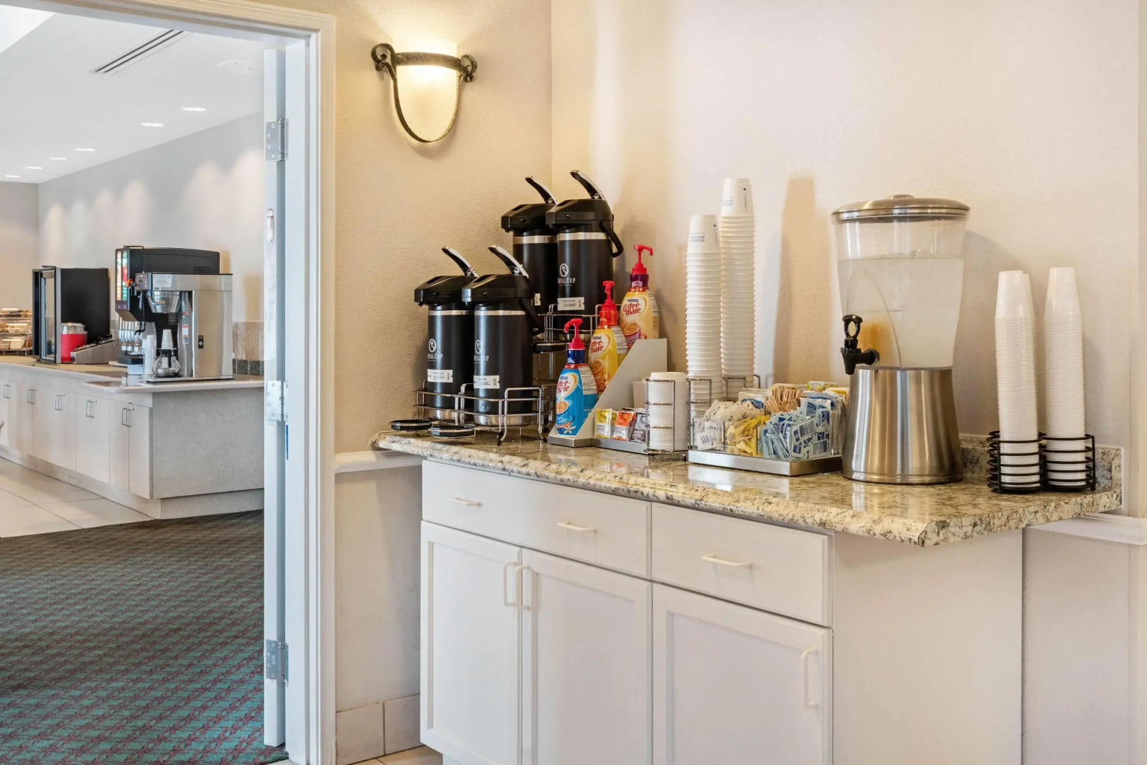 La Quinta Inn and Suites Fort Myers I-75