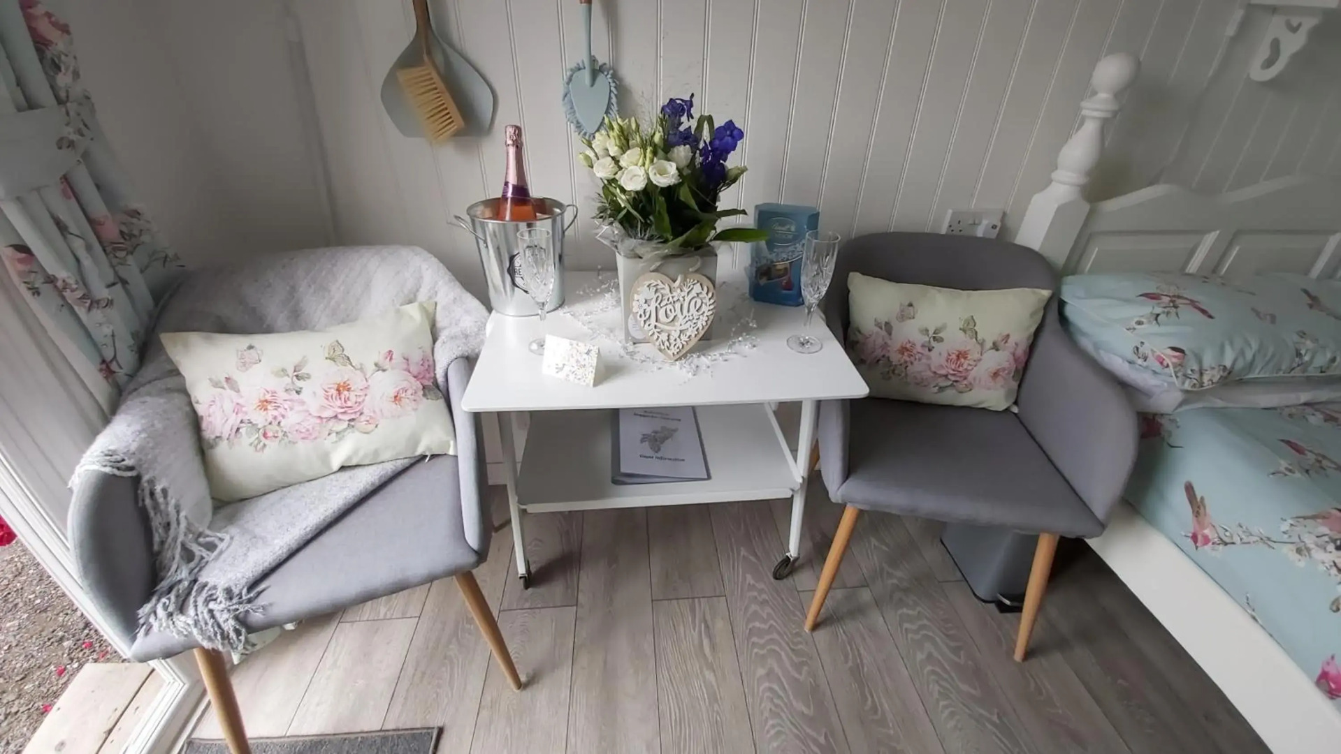 Hopgarden Glamping Exclusive site hire - Sleep up to 50 guests