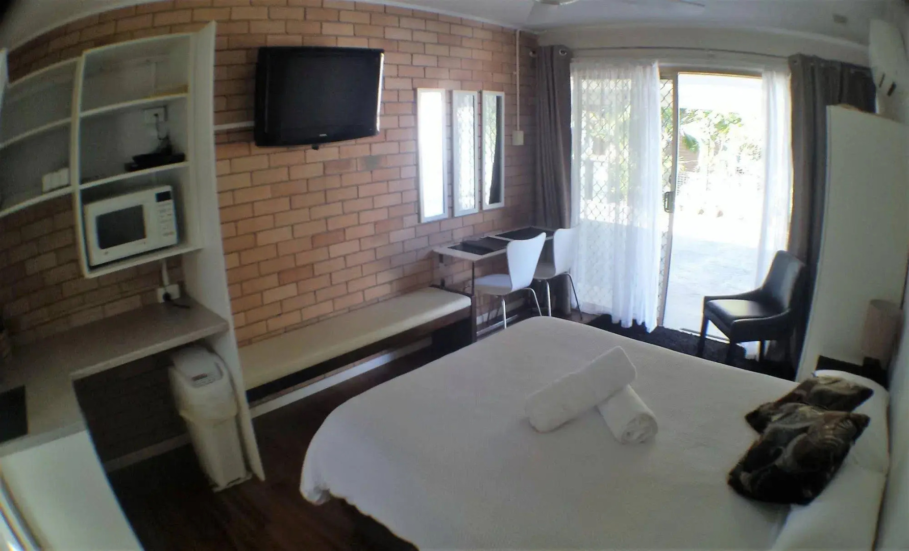 Oceana Holiday Units