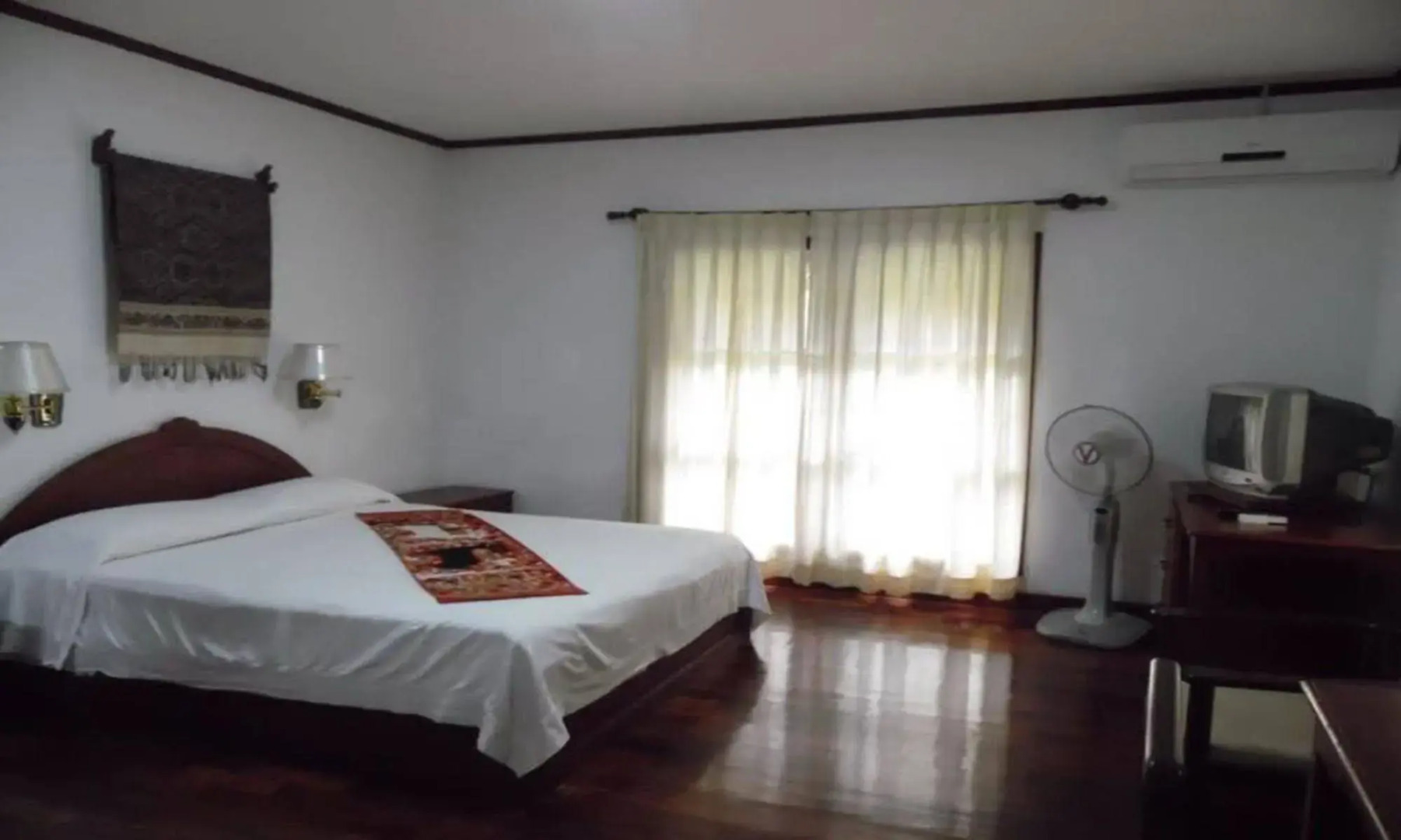 Vansana Plain of Jars Hotel