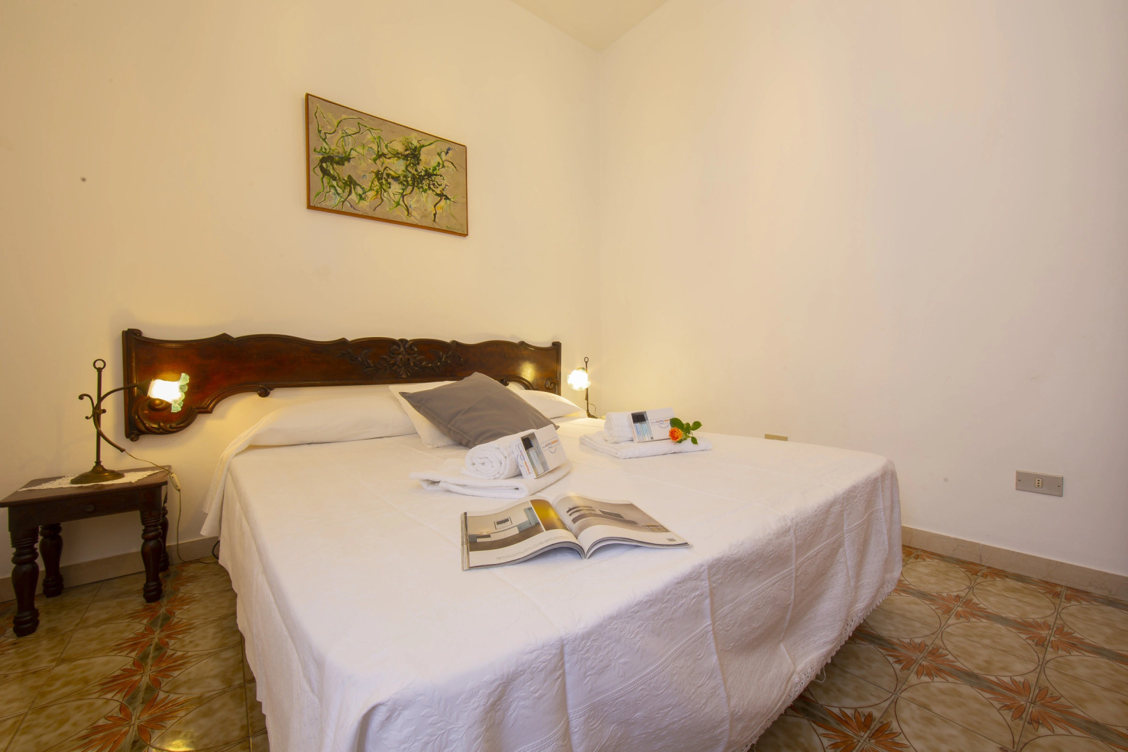 Glicine among vineyard