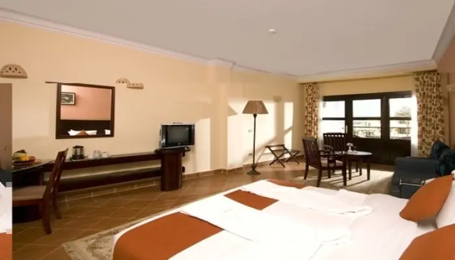 Aquamarine Sun Flower Resort