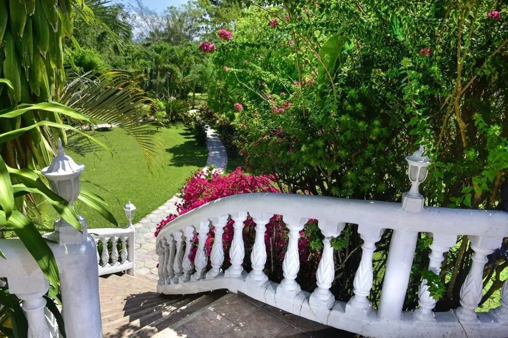 Banana Bank Lodge