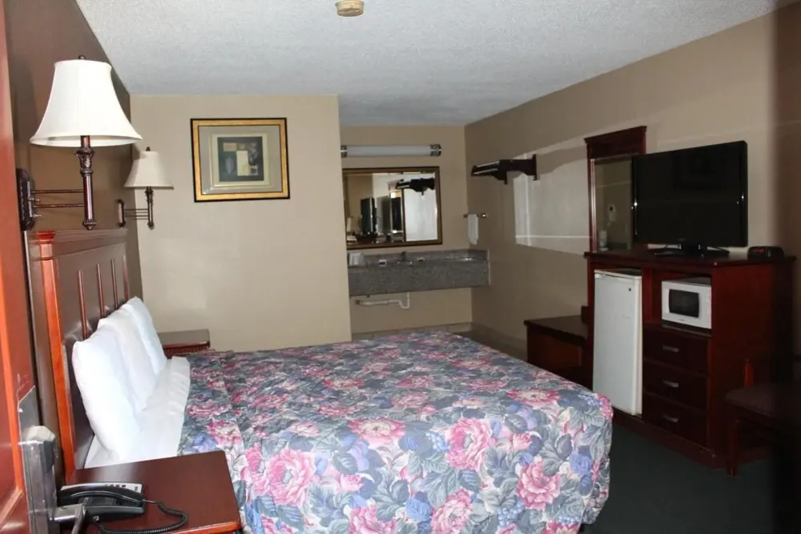 Crown Inn By OYO Denver Tx