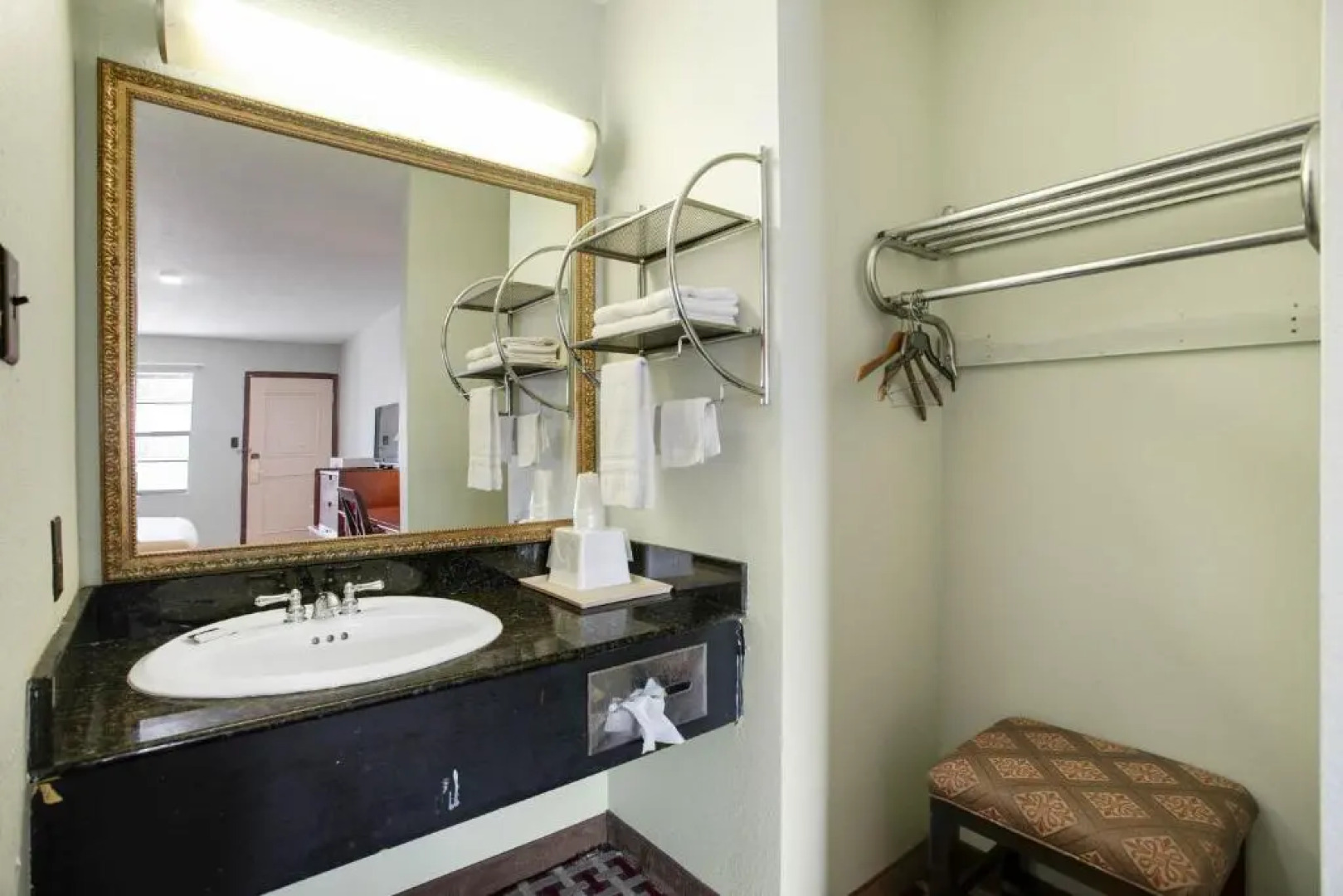 OYO Hotel Atlanta TX Hwy 59