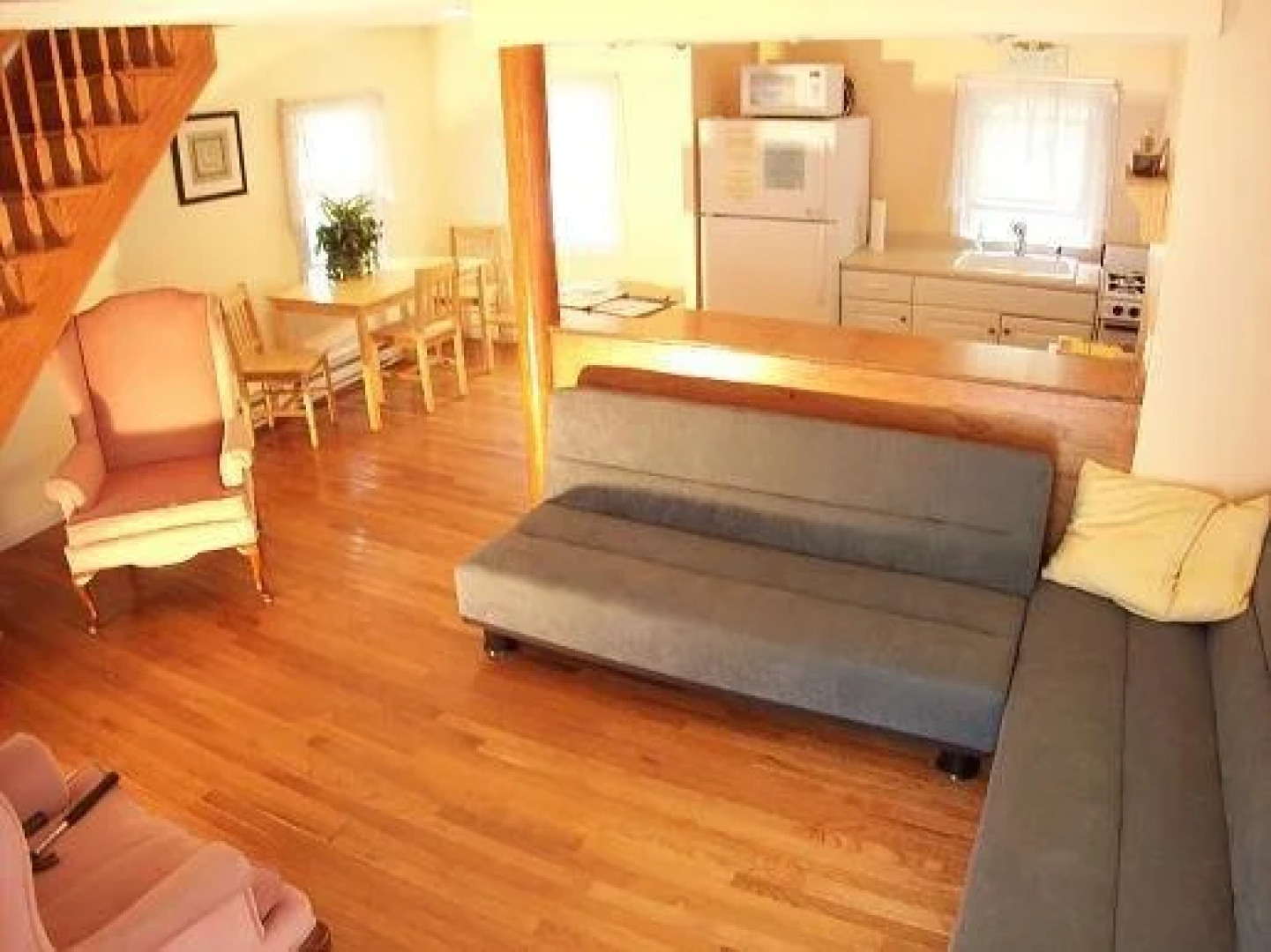 Avon Manor Cottage at 322