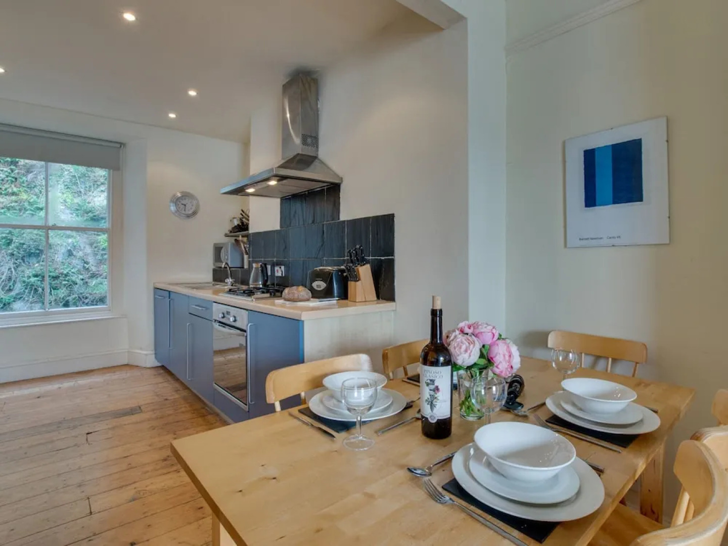 Modern Apartment Near the Estuary of the Mawddach River