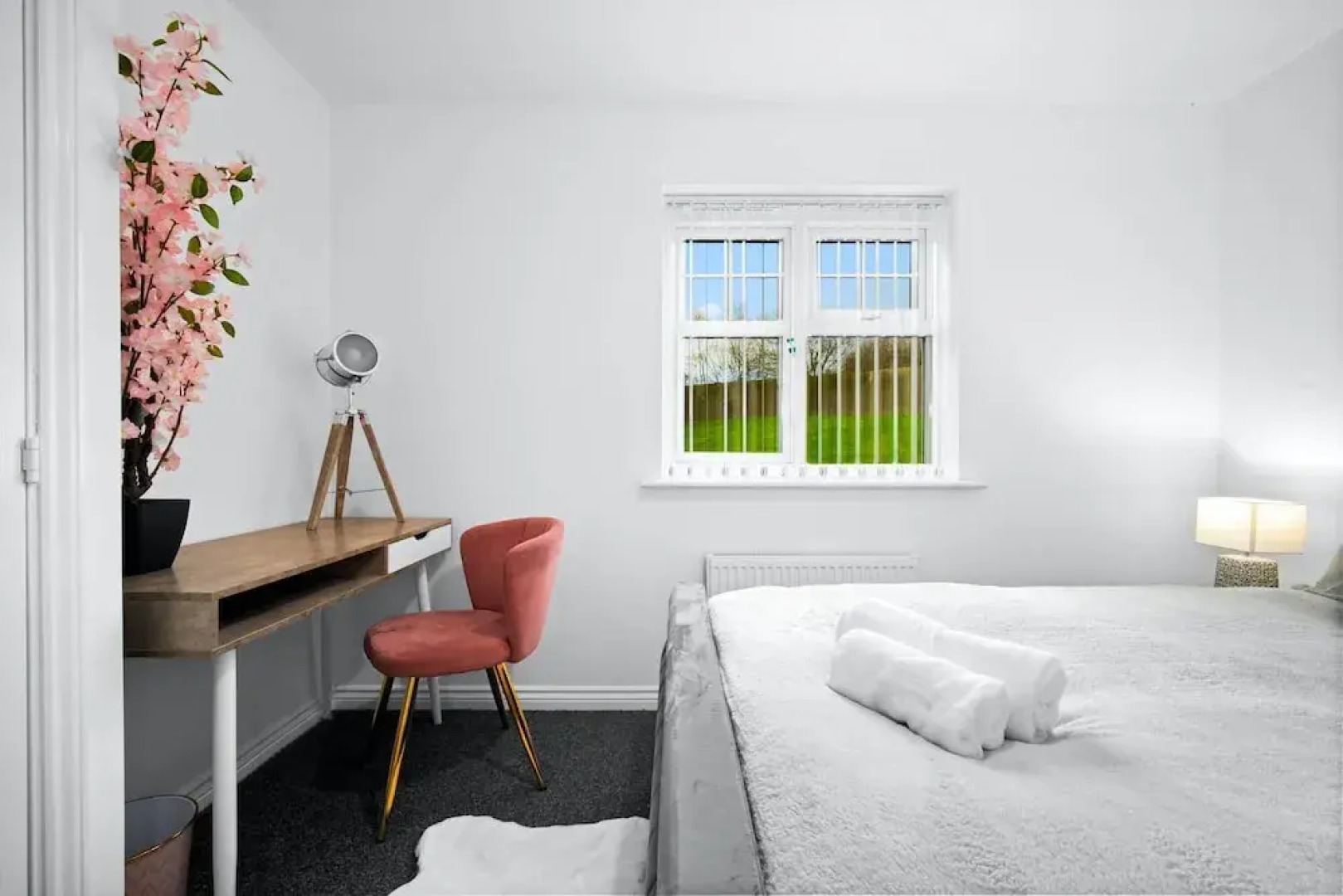 Tipton Escape Haven - 3 Bed House