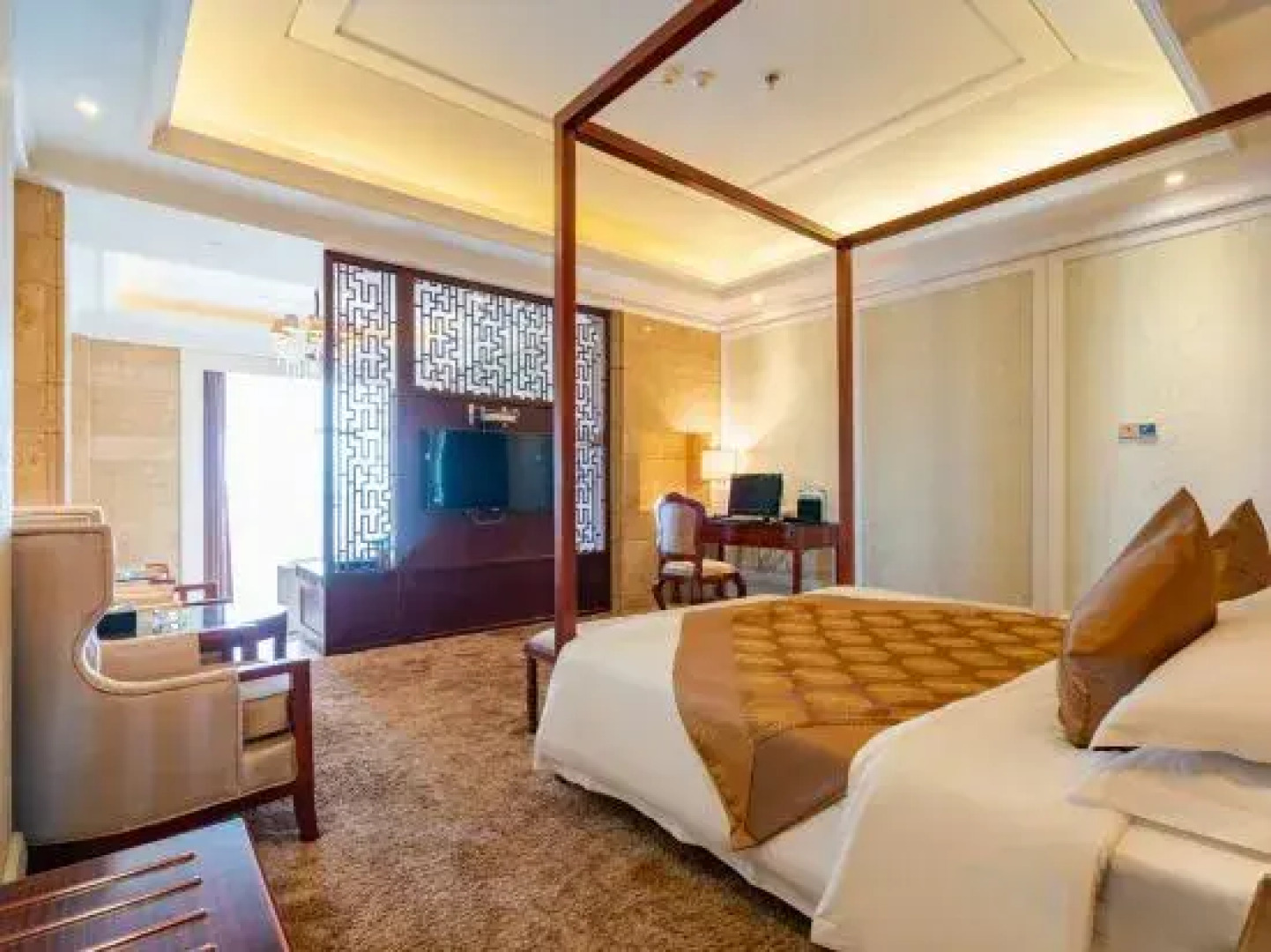 Agate City International Grand Hotel