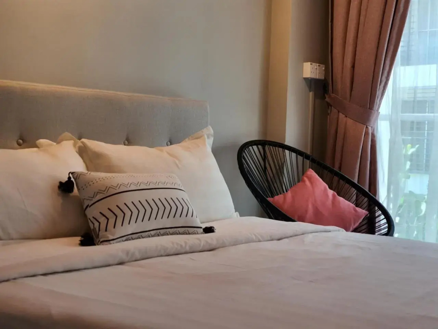 Aeropod Studio- Laxzone Suite