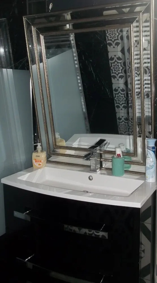 Luxury Guest Room, Private Entrance, Shower Room, wc, Terrace, Private