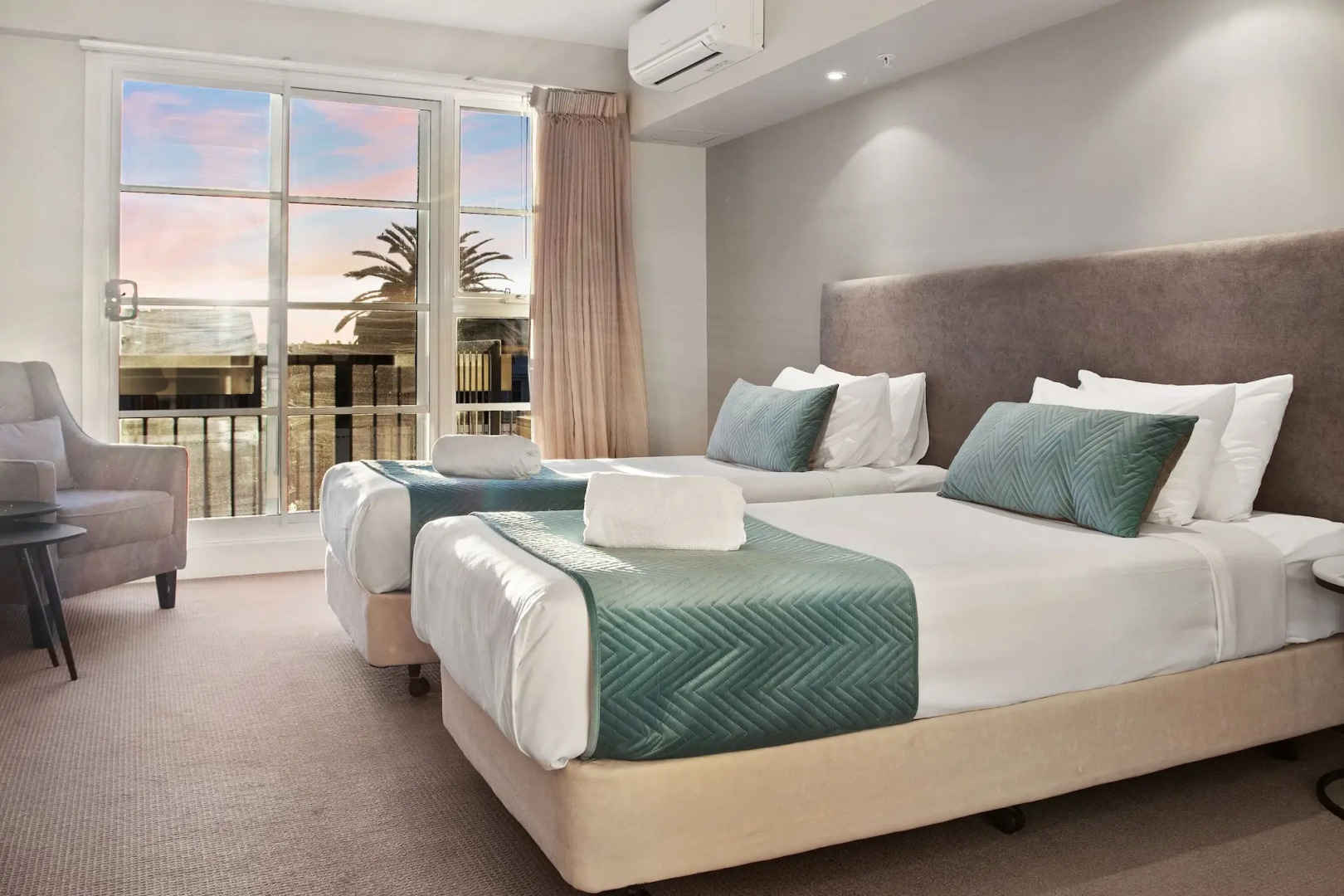 Deep Blue Hotel & Hot Springs