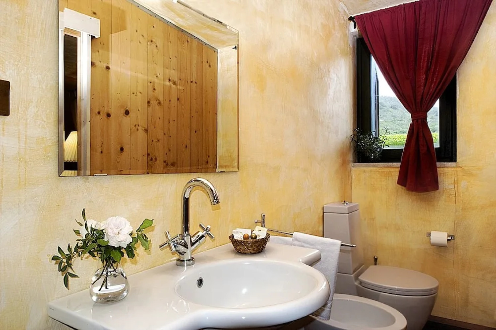 LIsola Di Rosa - Relais & Hotel di Charme