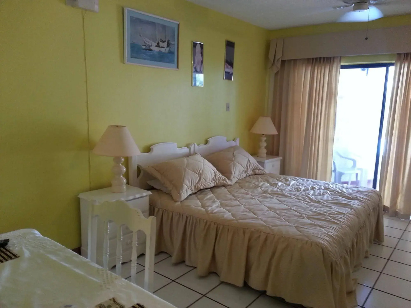 Chrisanns Beach Resort