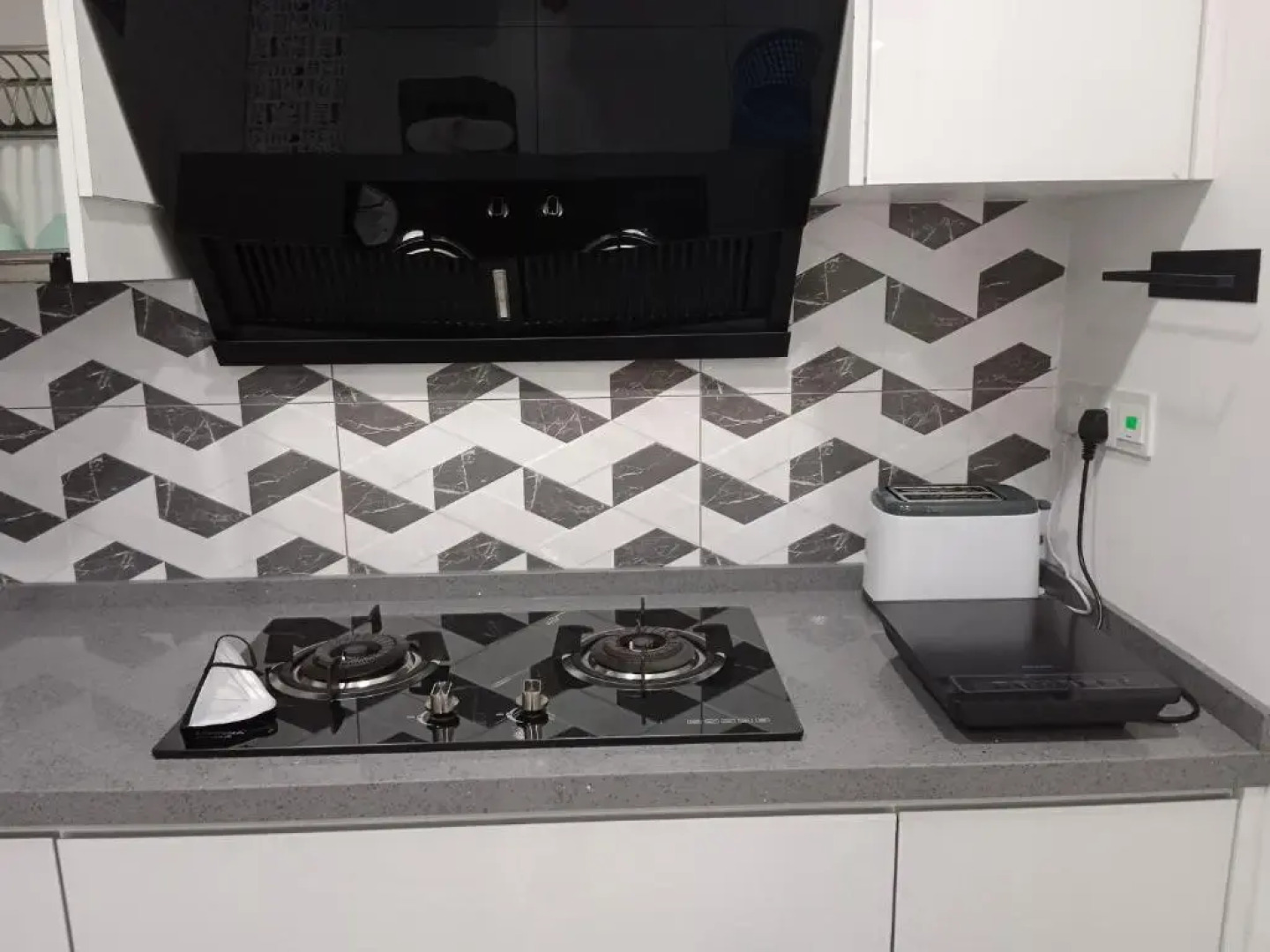 Preferred30 3R2B 7pax Meritus Perai