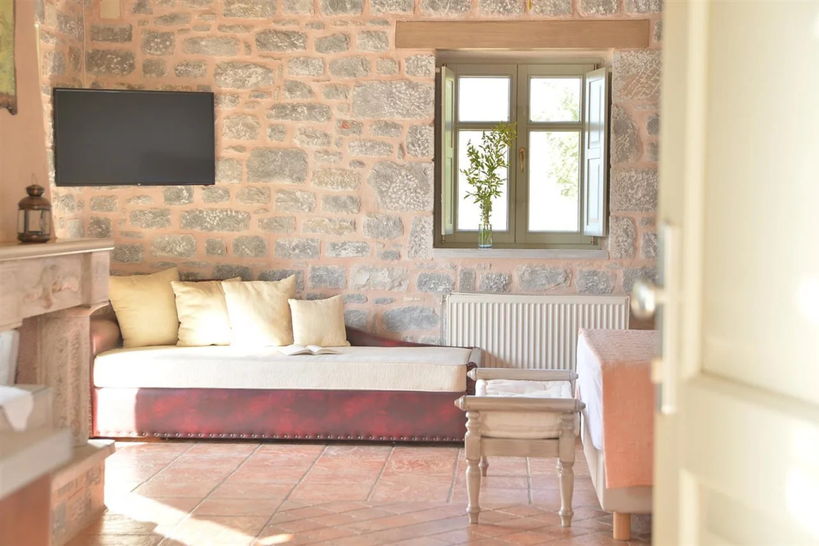 Akrolithi Guesthouse