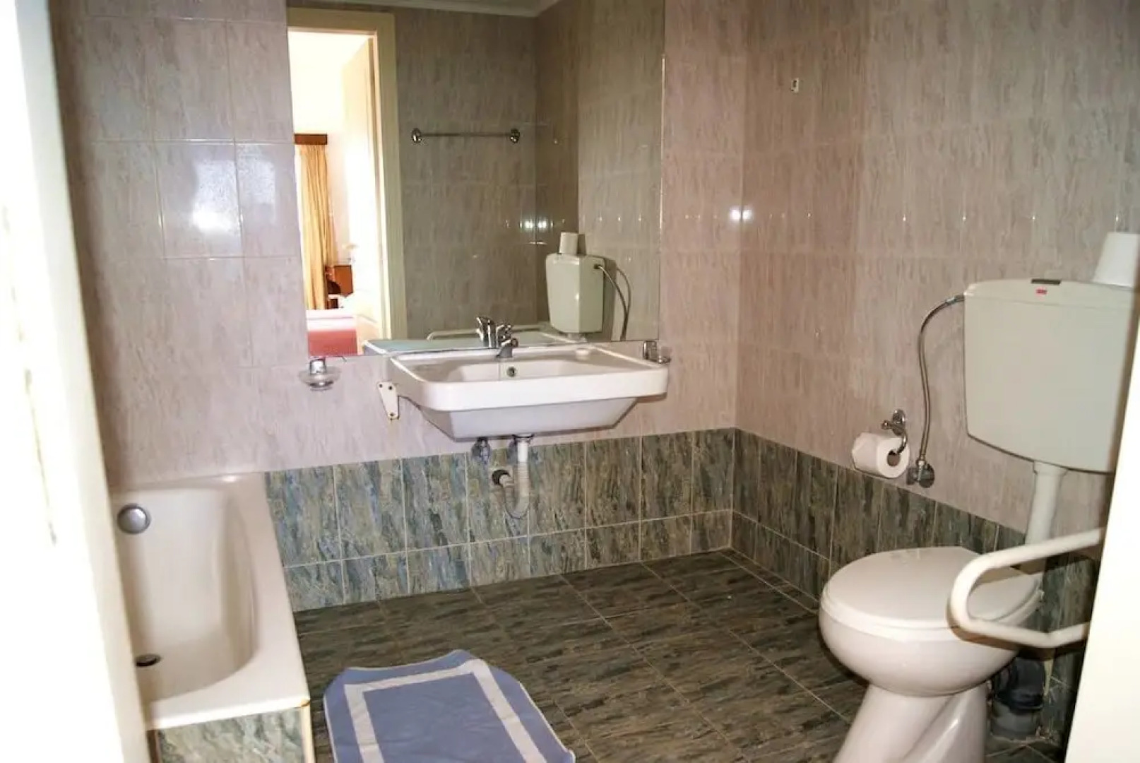 Nautica Hotel Apartments