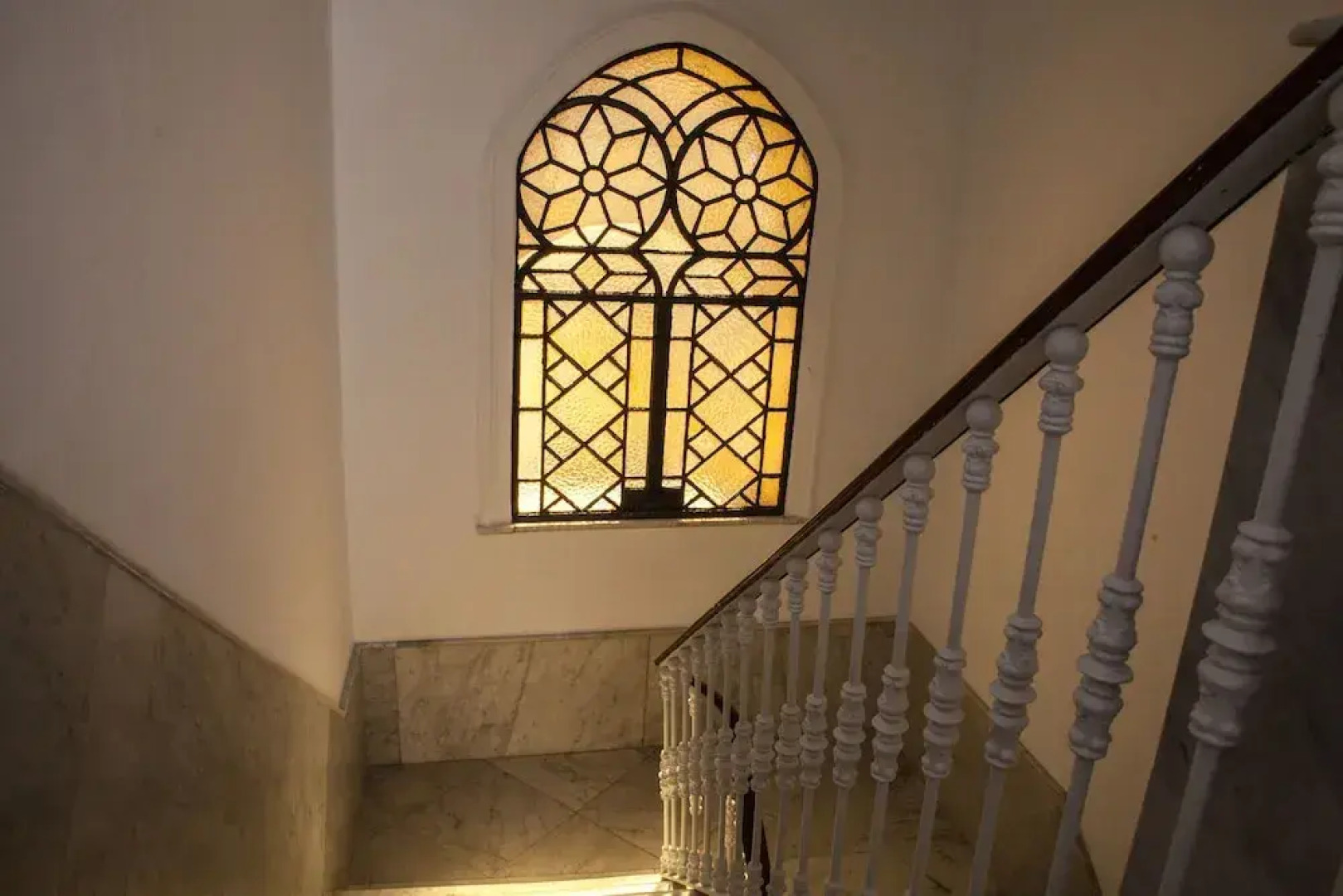 La Casa Amarilla Rooms & Suites