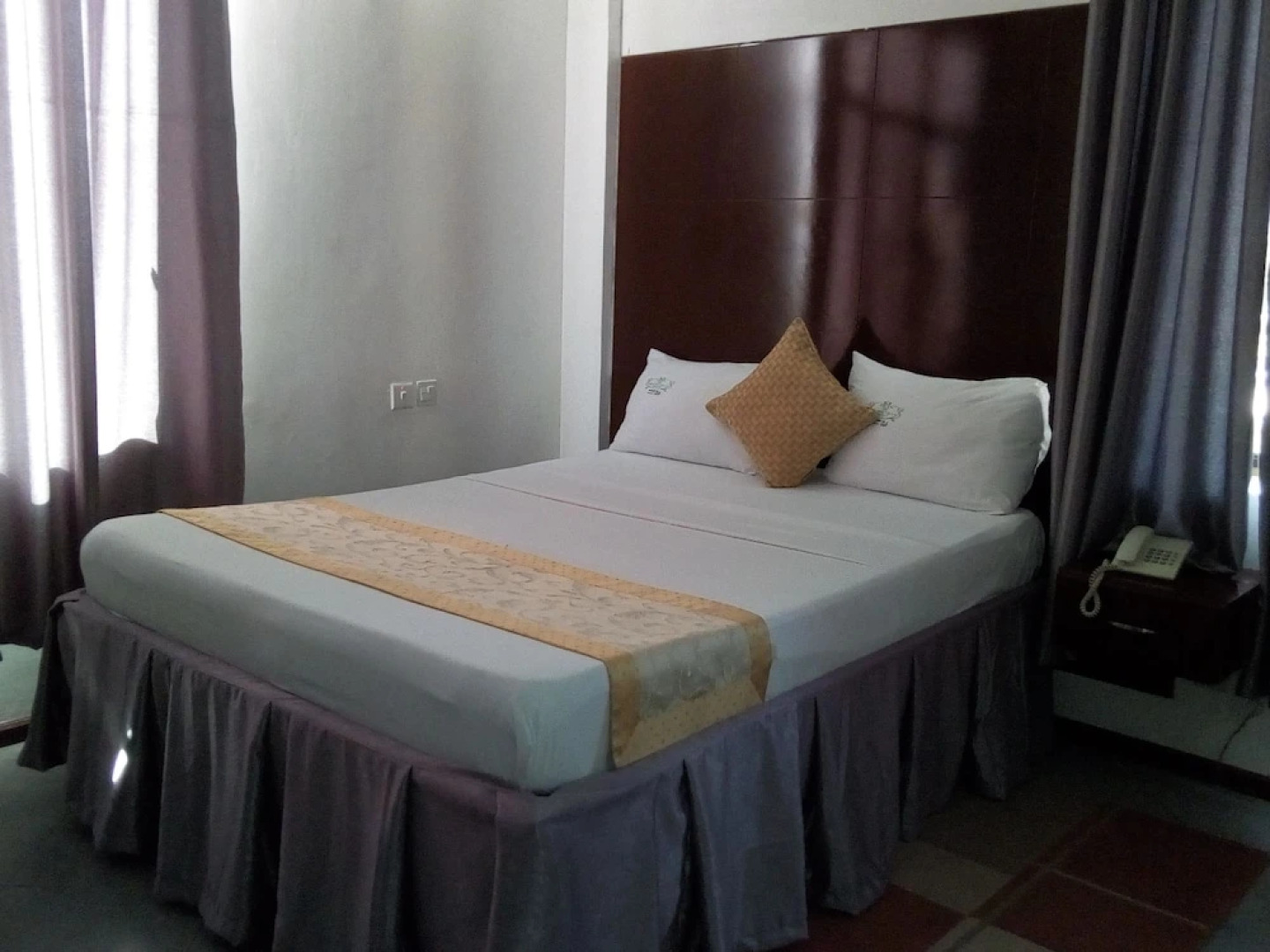 The Grand Villa Hotel