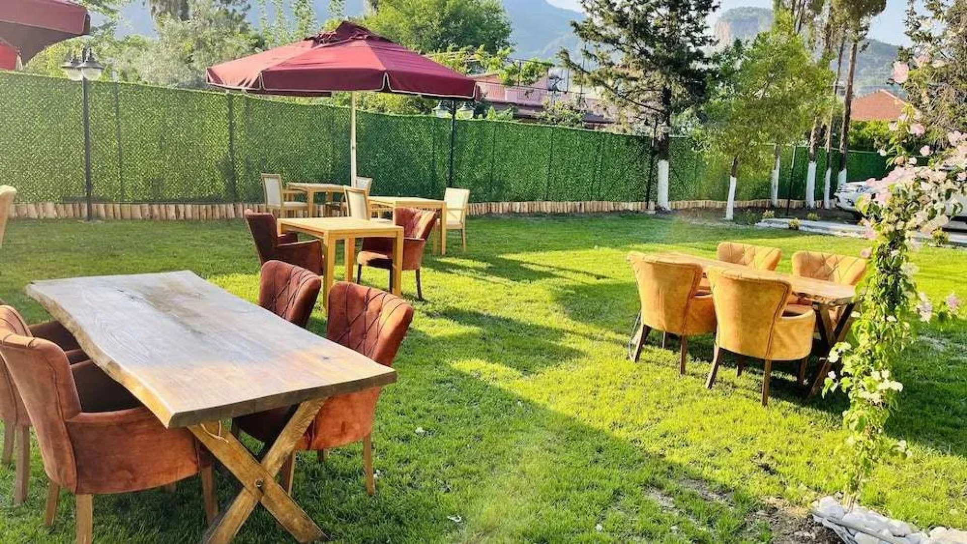 Akar Palace Resort Hotel