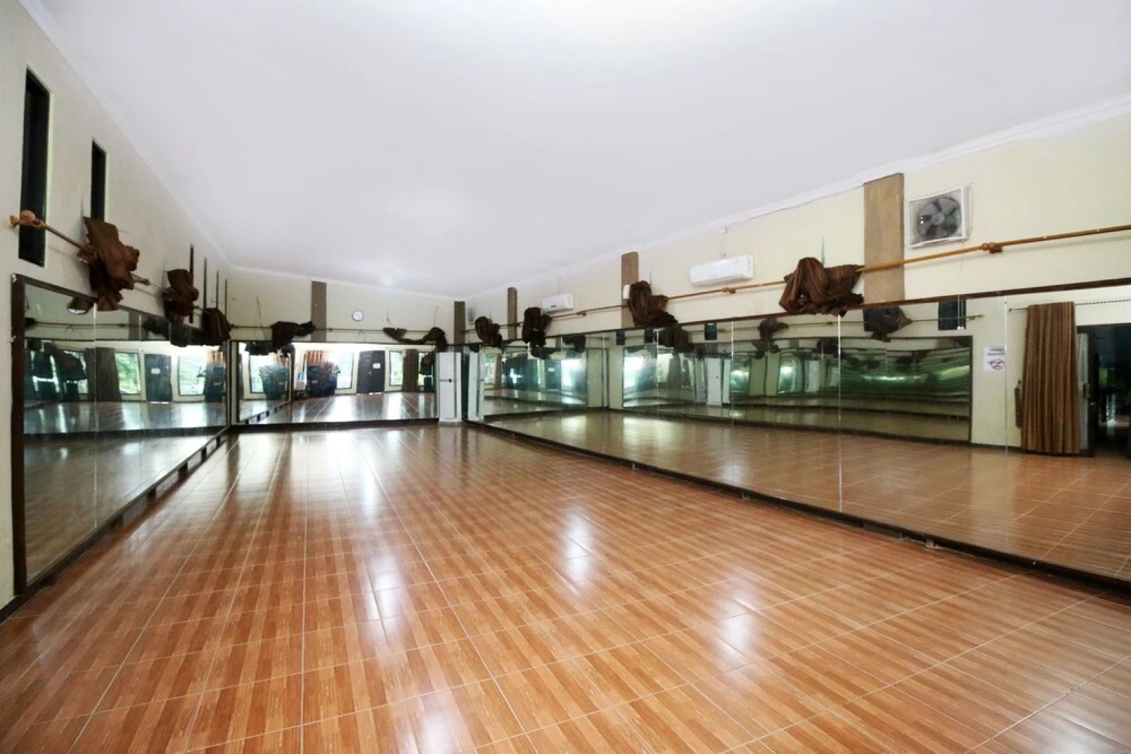 Airy Manggar Merbabu Belitung