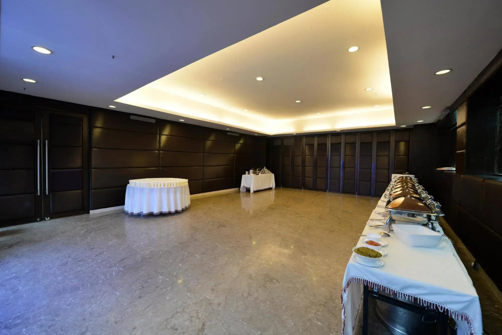 Oyo Premium Ramavarappadu Circle