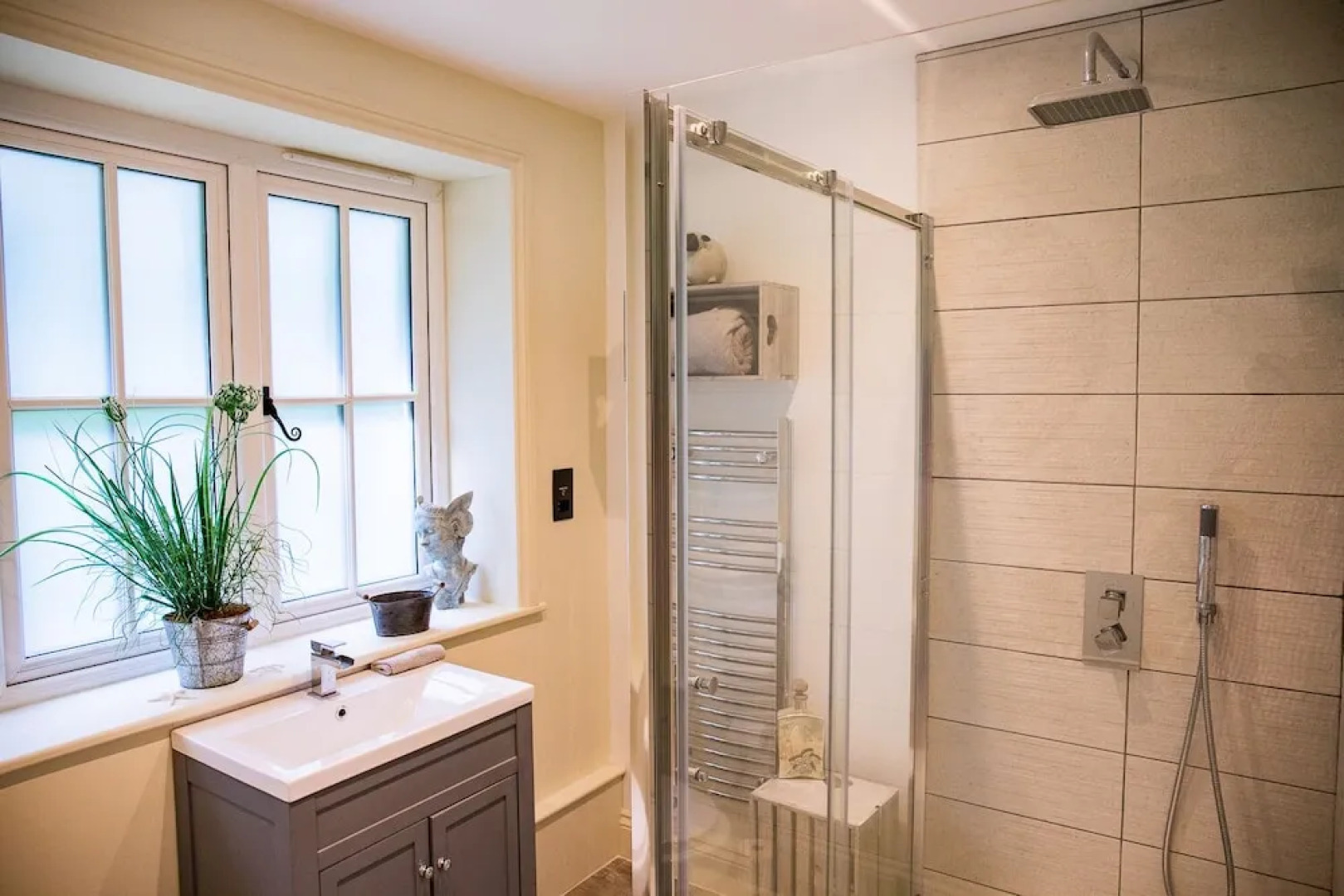 5br-10guests-fireplace-hottub-pets ok - Parking