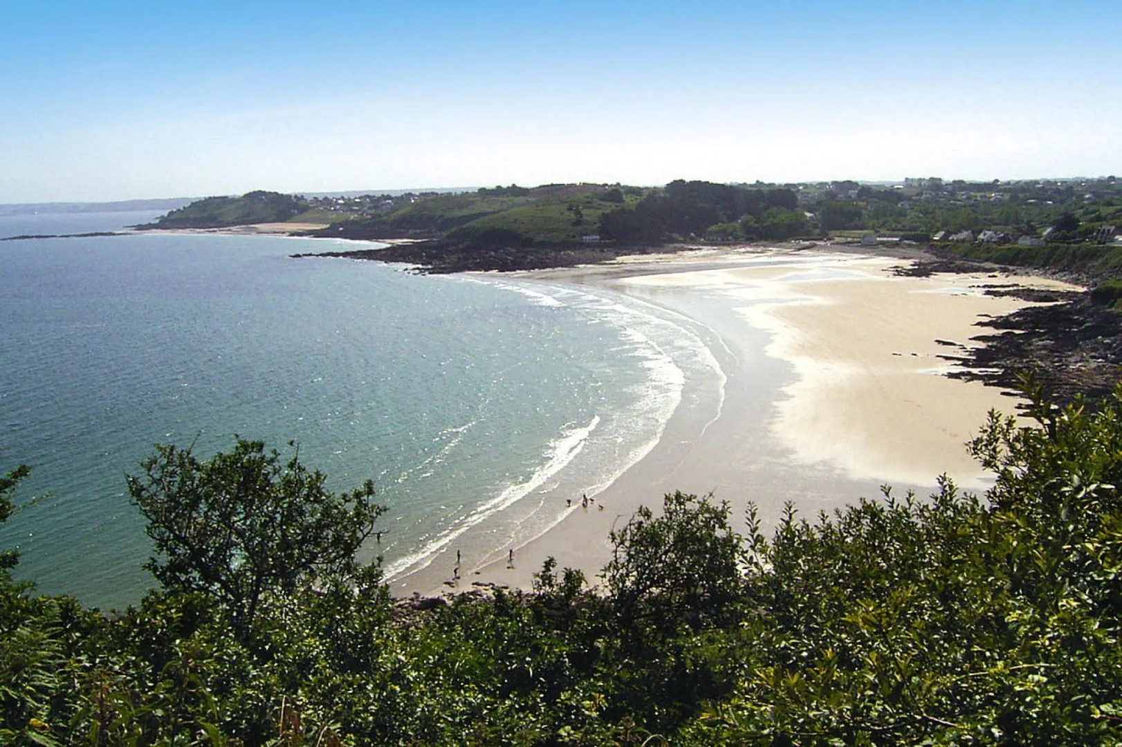 In Locquirec With 3 Bedrooms And 1 Bathrooms