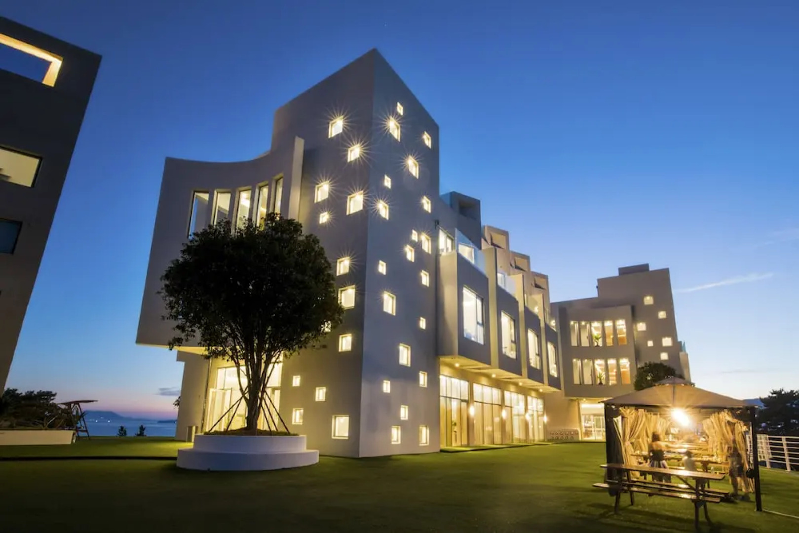 Laterrace Cove Suite