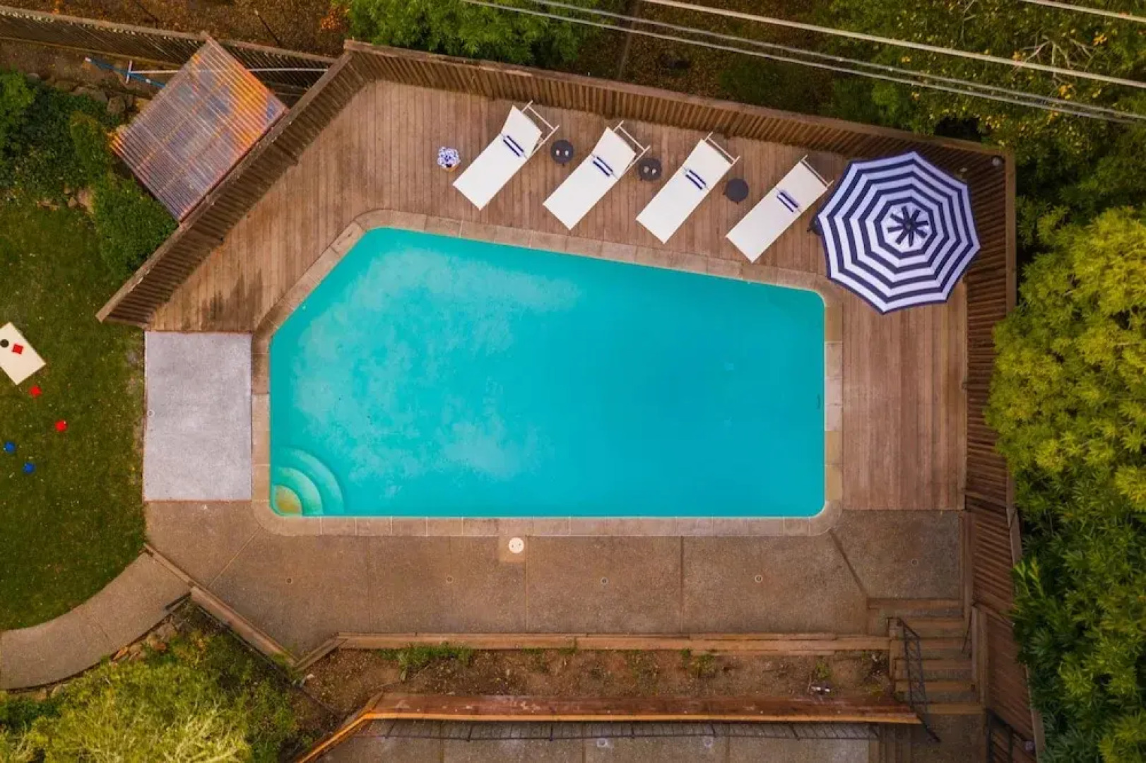 Rivendell - Spacious Home w Pool Arcade Games & Expansive Patio Santa Rosa