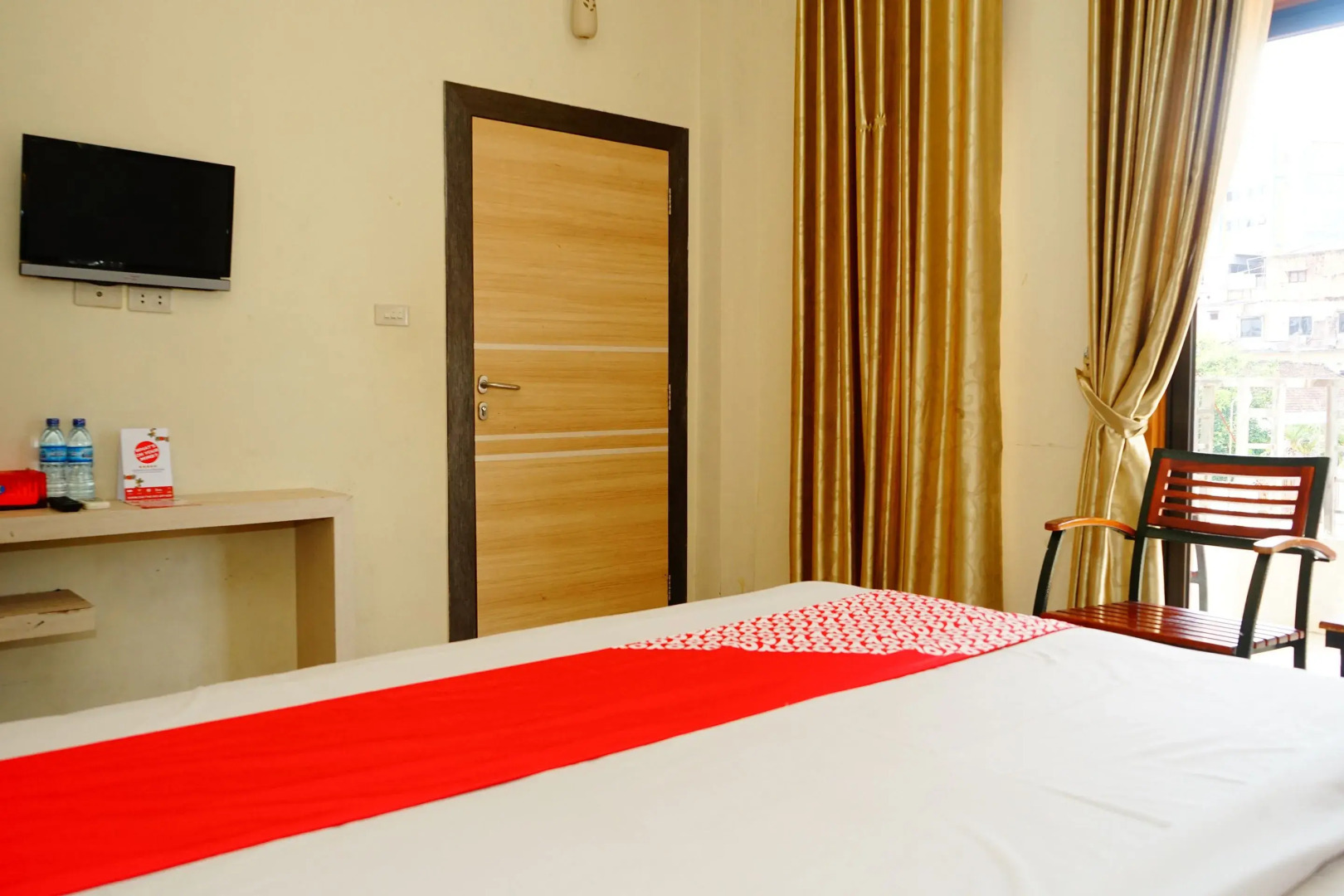 OYO 624 Hotel Golden Vella