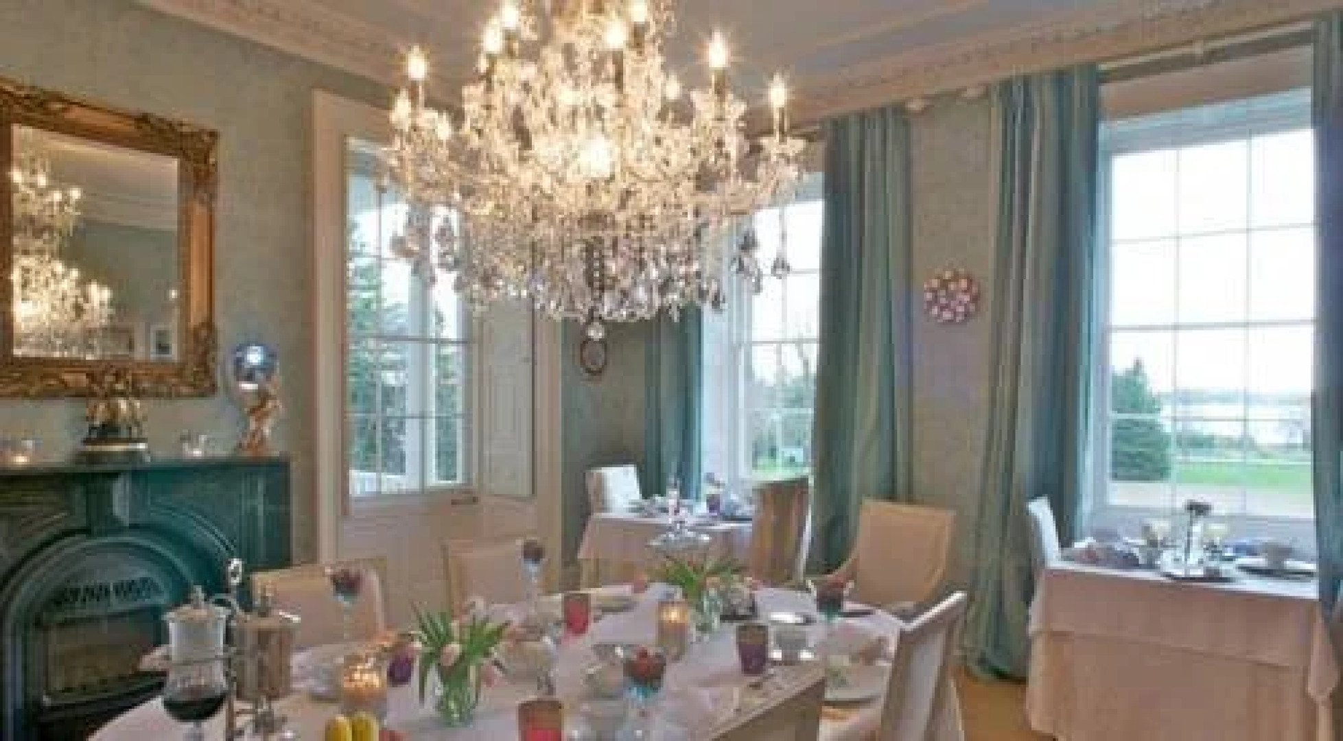 Maplehurst Manor Accomodations