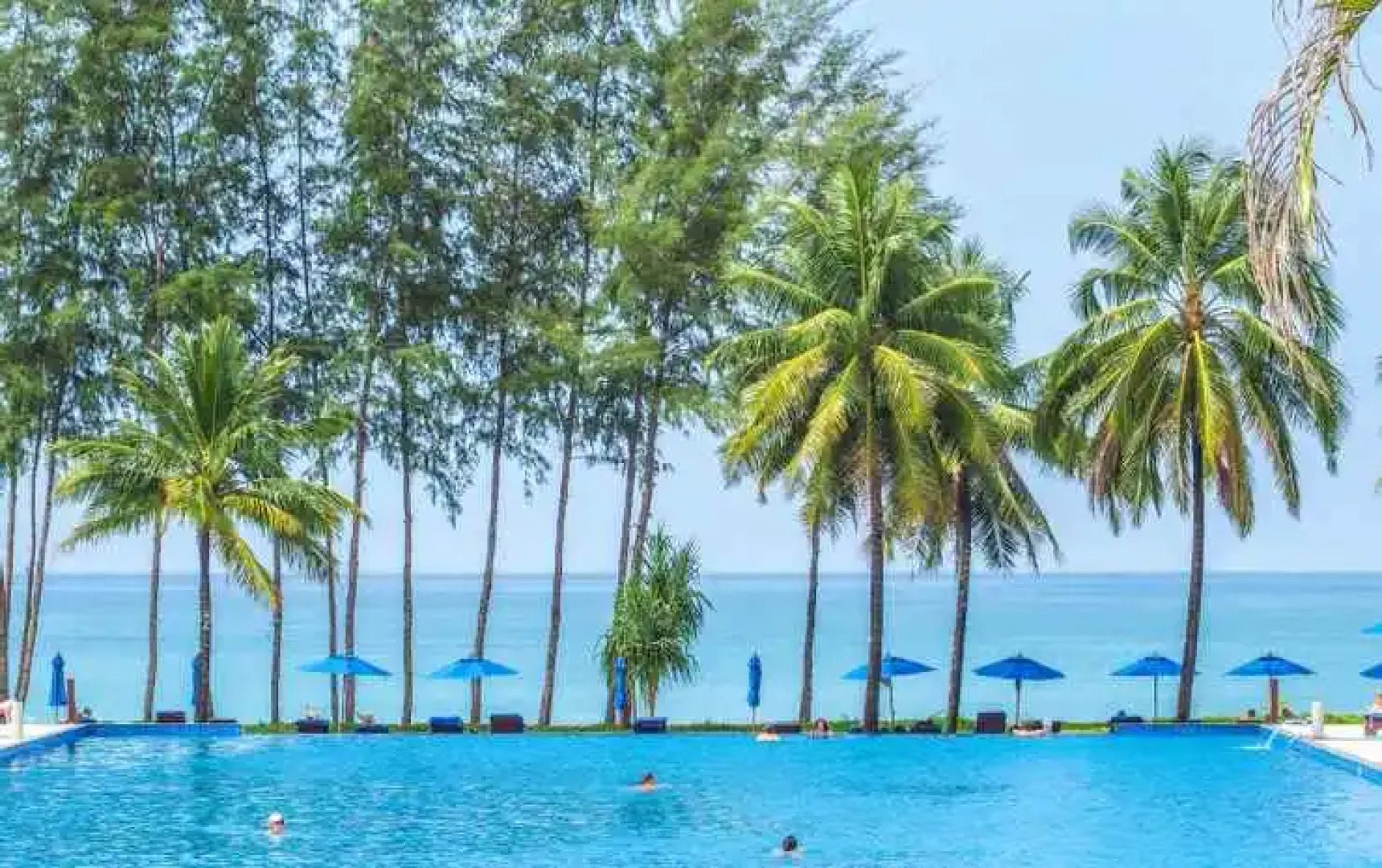 Le Menara Khao Lak beachfront Villa & Resort