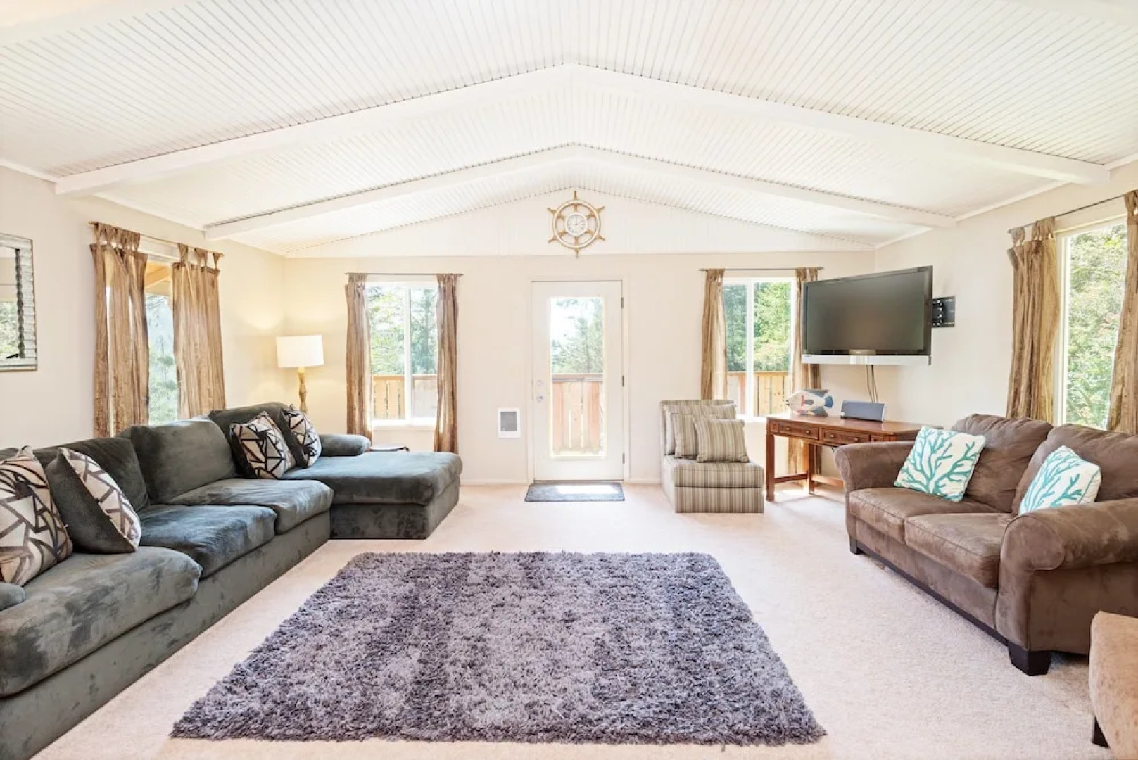 32750 Cape Kiwanda Drive Home - 3 Br home by RedAwning