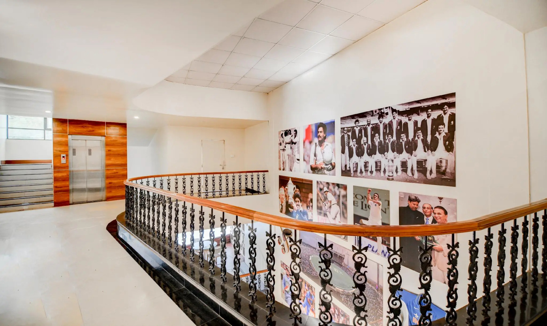 Treebo Trend Gul- Bahar