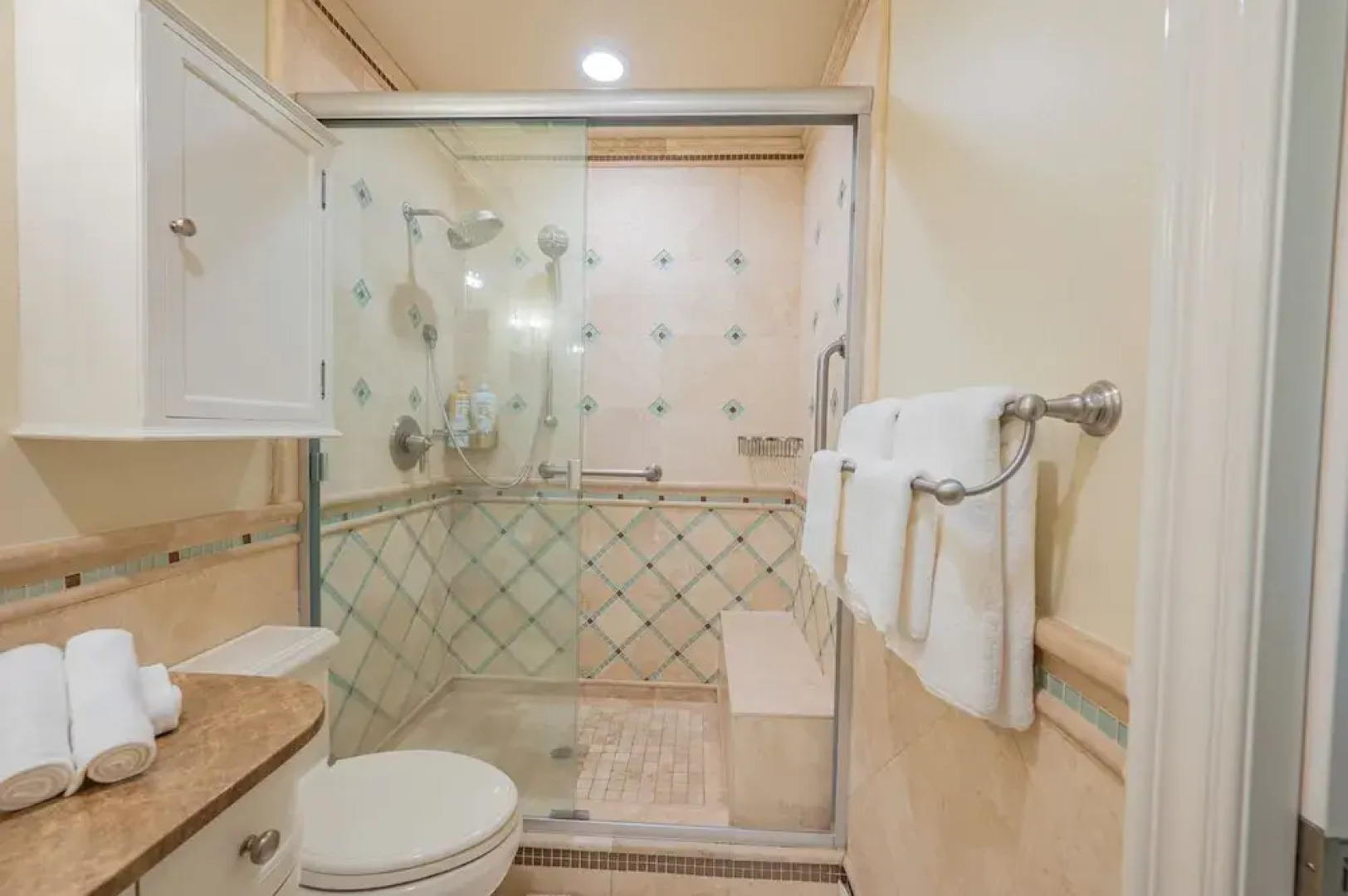 Amazing Disneyland Spa Pool Villa