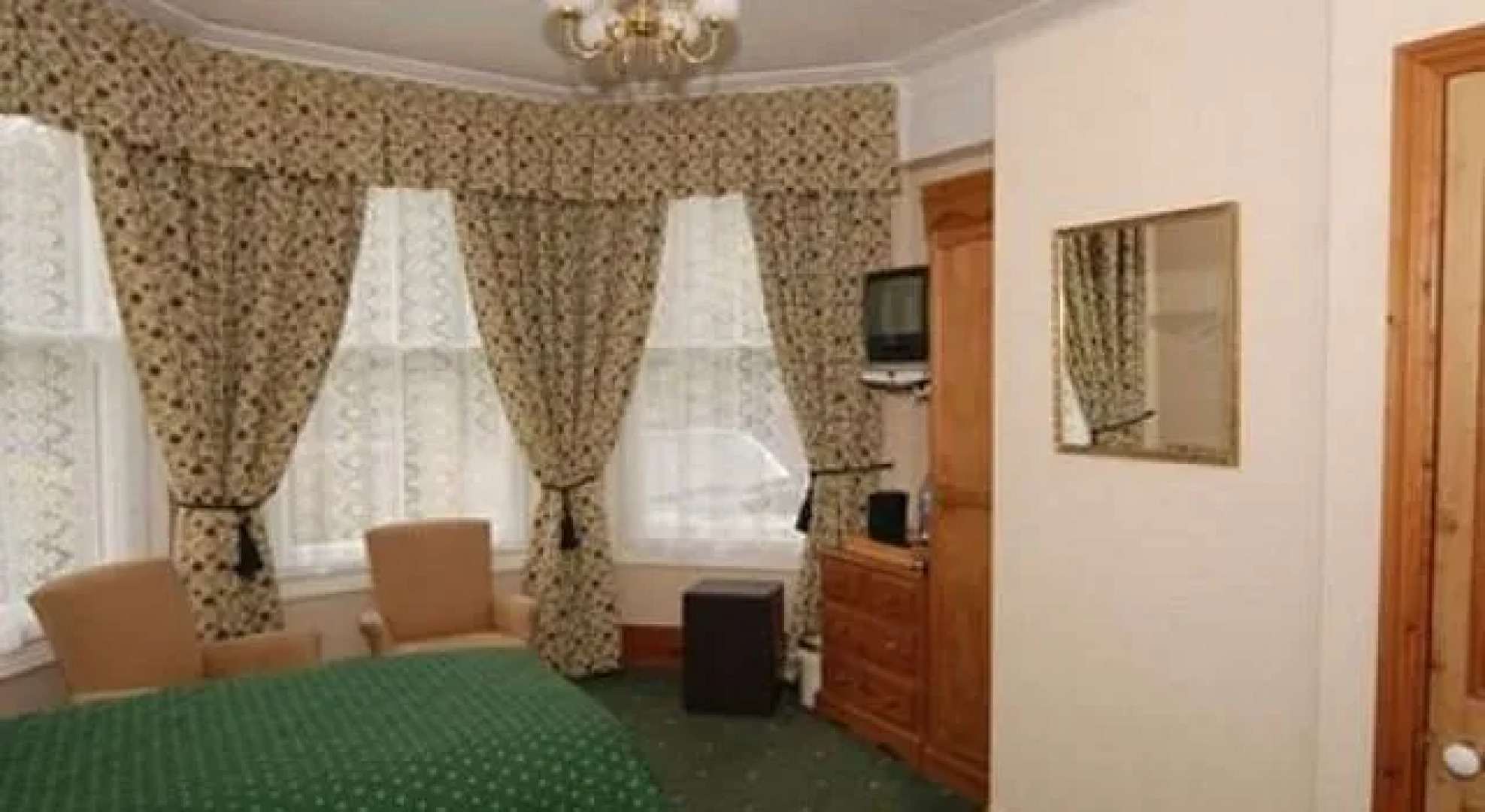 Alpine Villa Guest House