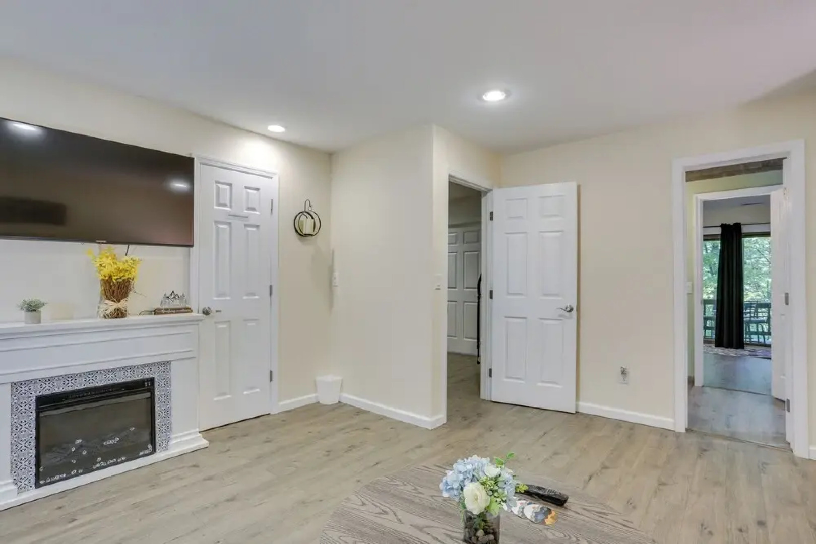 Modern Vernon Township Condo Near Ski & Water Park