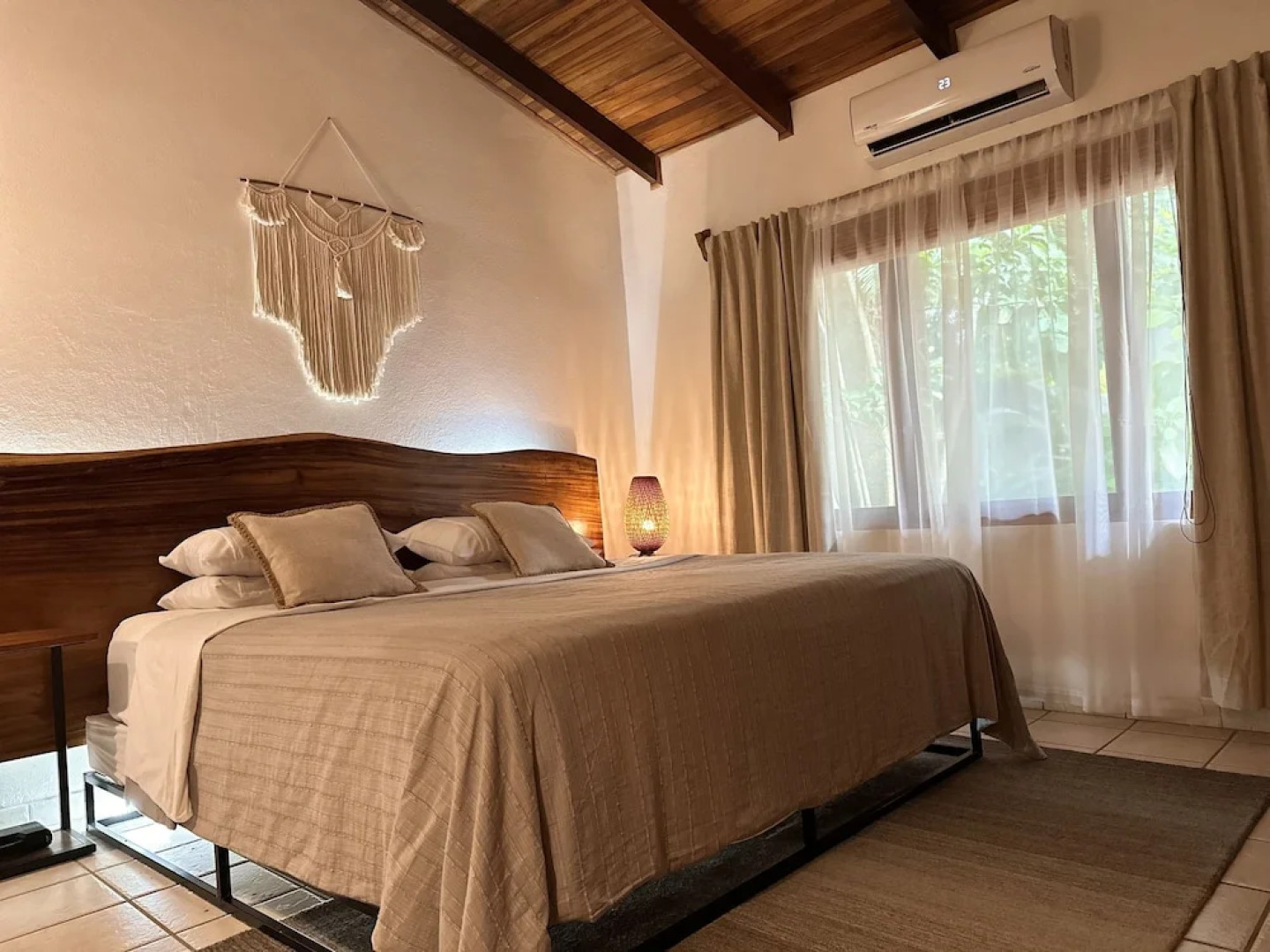 Curiol Boutique Hotel & Lounge